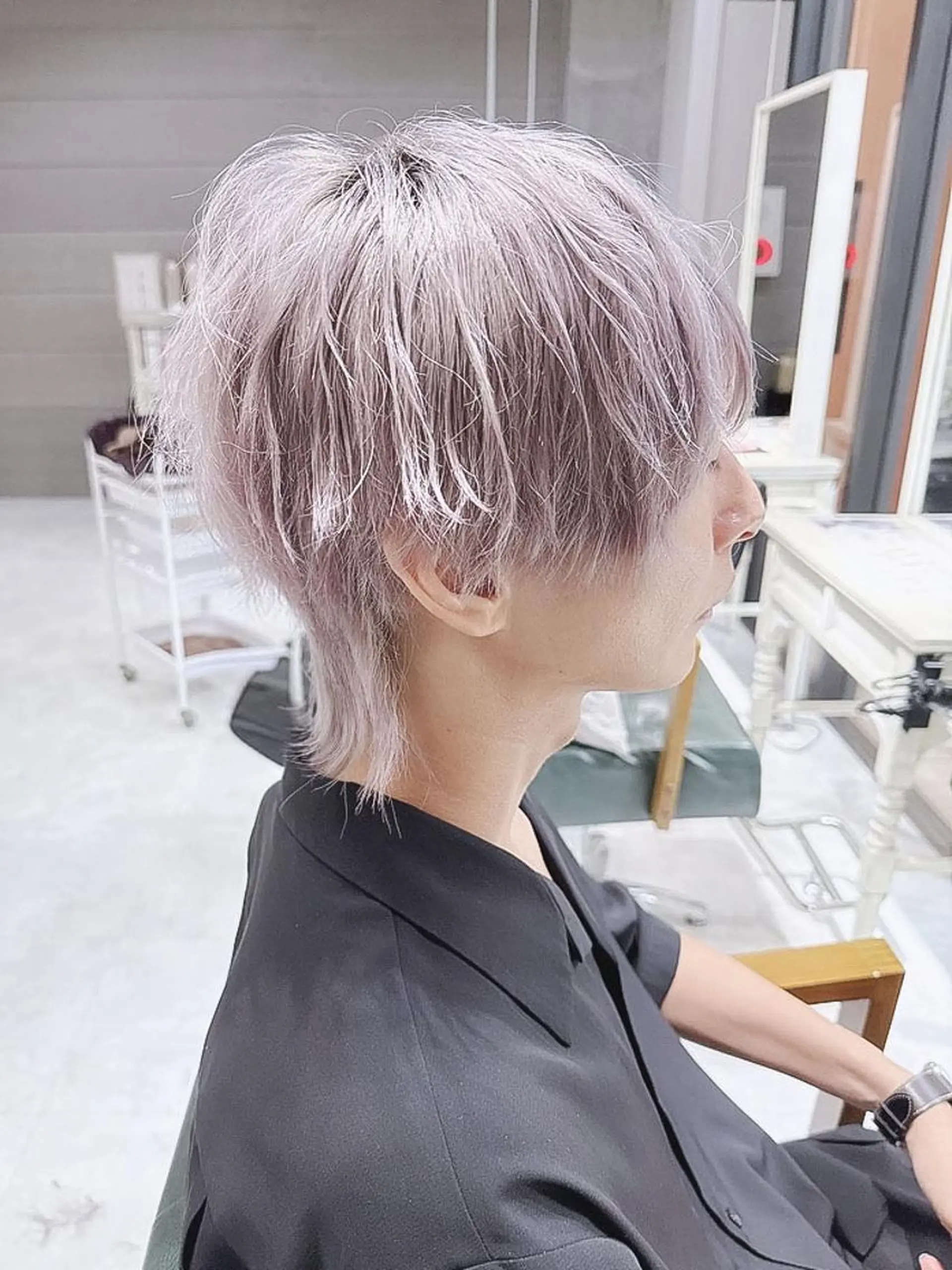 メンズ カラー メンズウルフカット アッシュ シルバー ホワイトシルバー ウルフカット DAYS Men’sのヘアスタイル