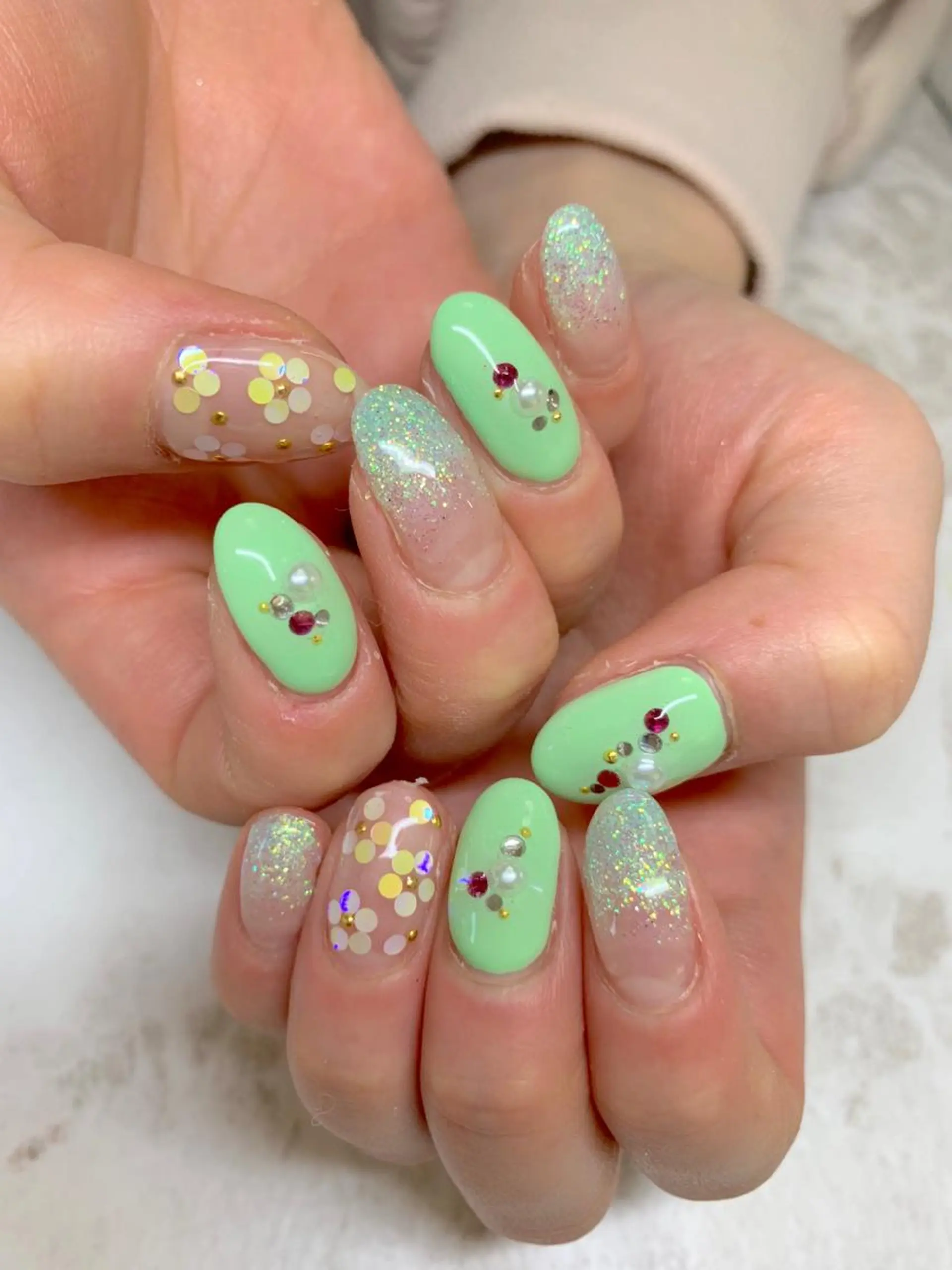 ネイル グリーン 春ネイル LULU LIMAのネイルデザイン