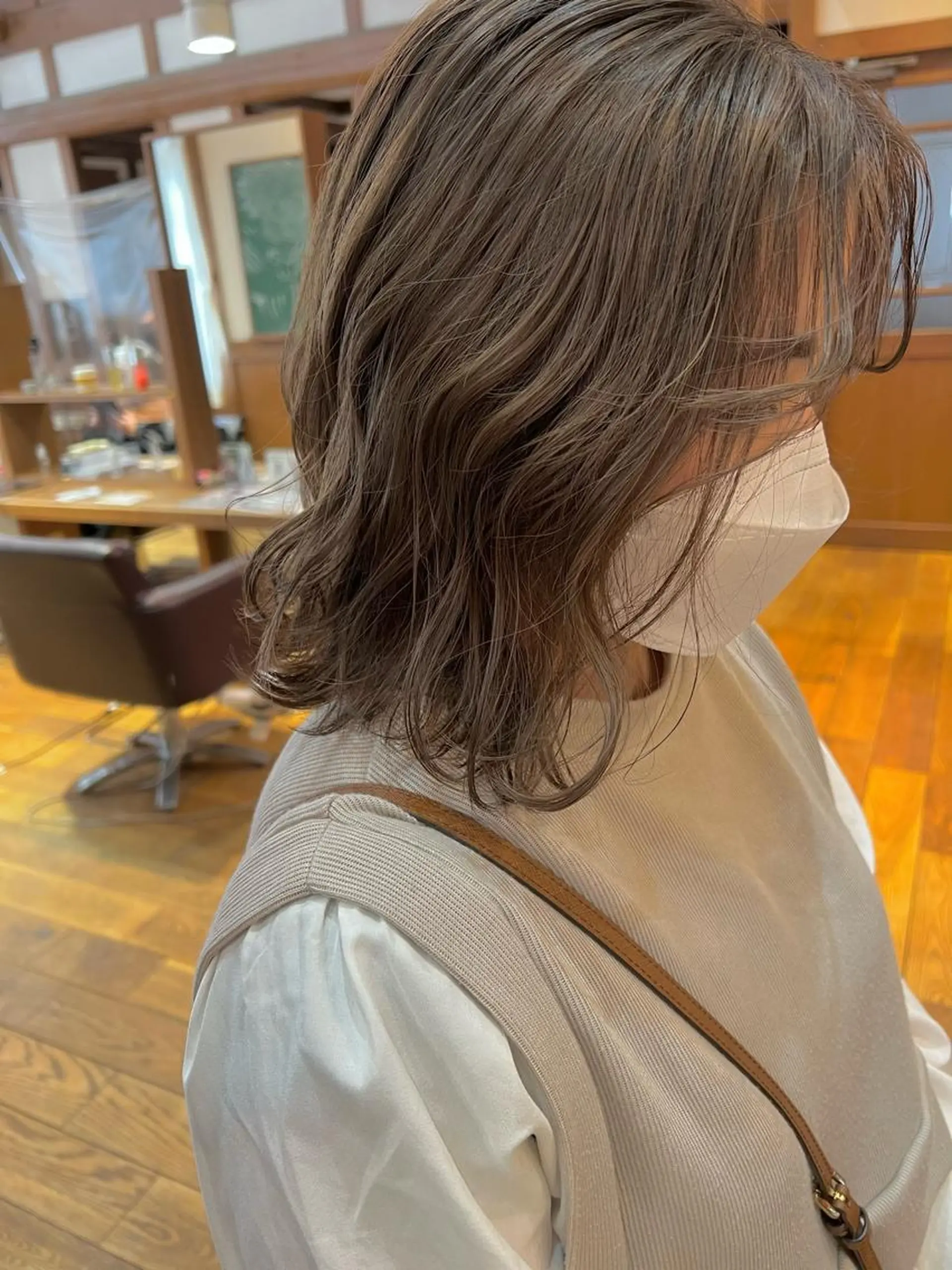 ミディアム カラー パーマ ネイル Artist 藤﨑紘成のヘアスタイル