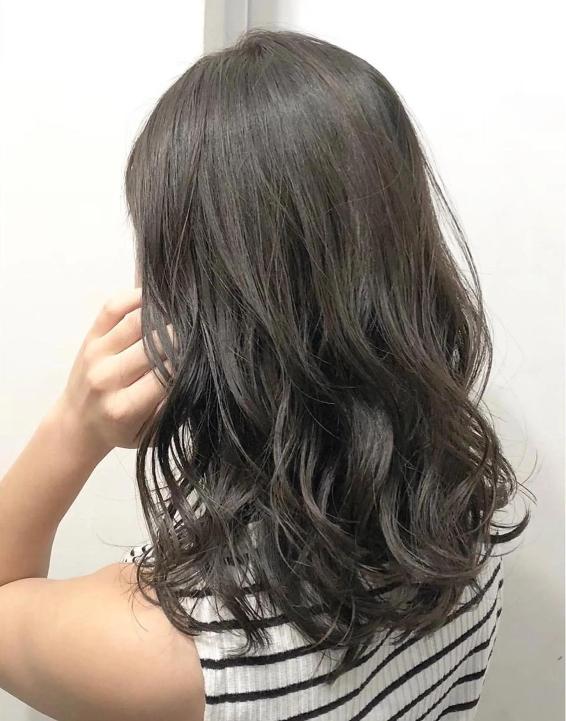 セミロング カラー グレージュ ♡透け感カラー 大賀哲平♡のヘアスタイル