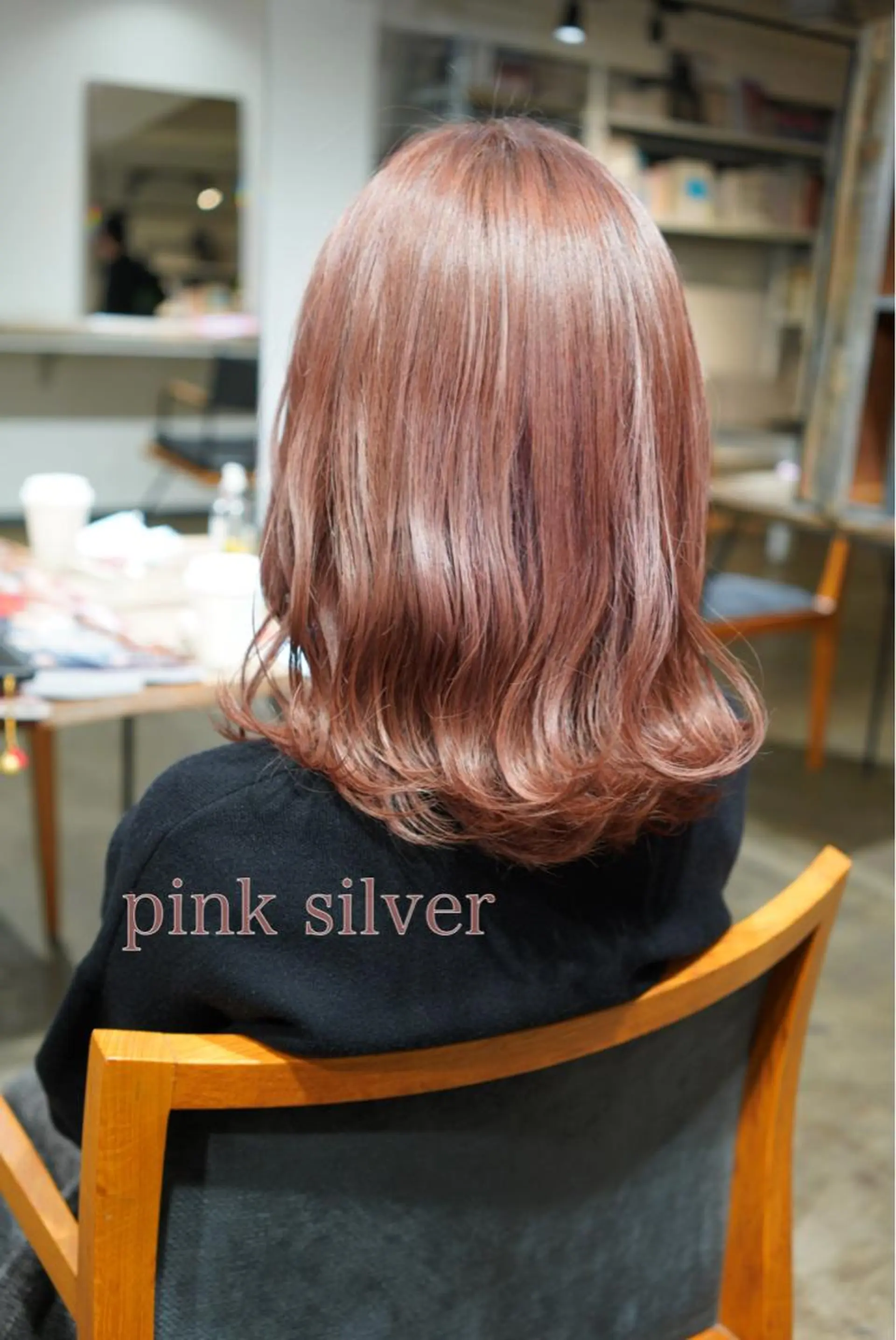 ミディアム カラー ピンクカラー シルバー ヘアカラー トリートメント ハイトーン/レイヤー /ケアブリーチ石川治のヘアスタイル