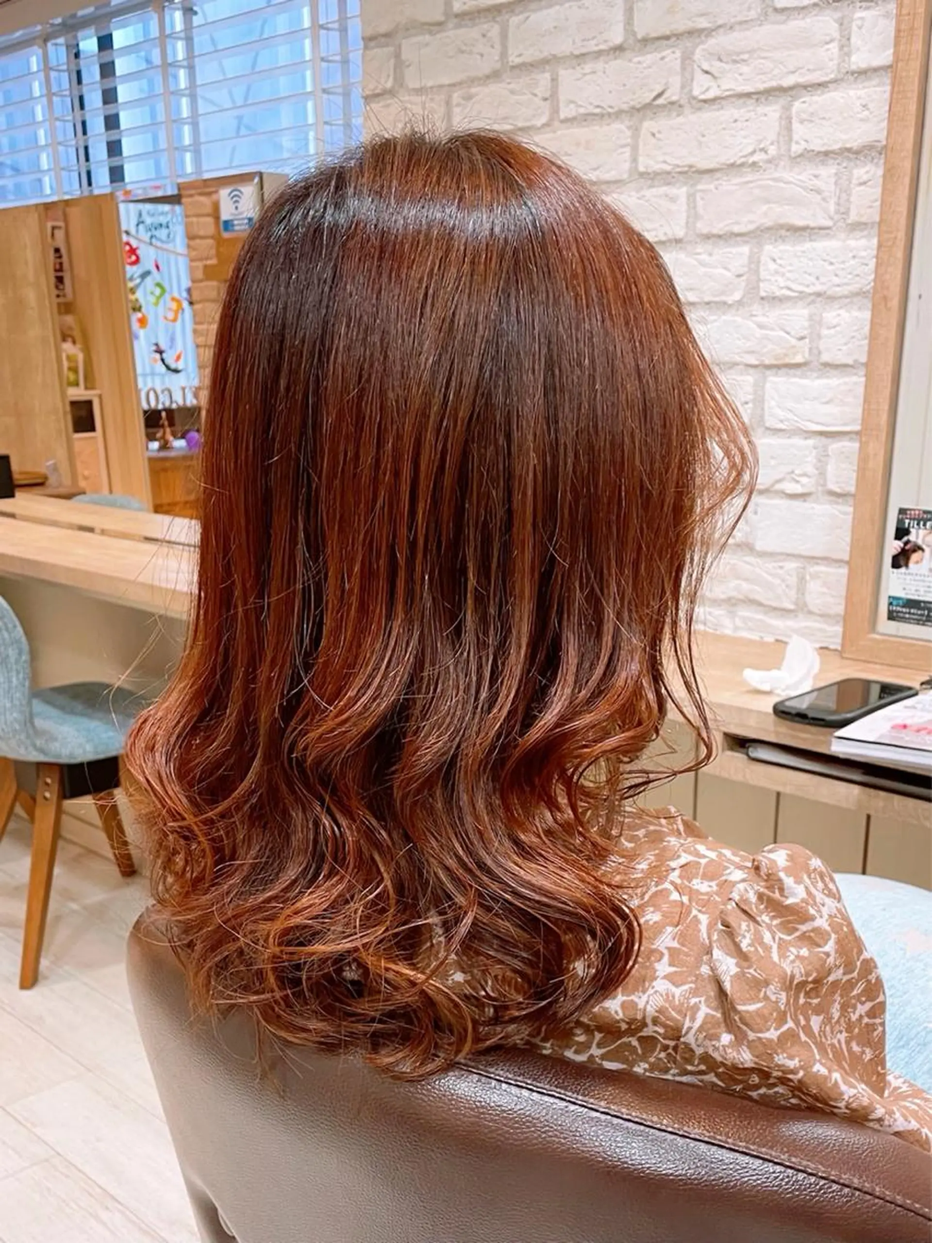ロング カラー ブリーチ テラコッタ ヘアカラー トリートメント ヘッドスパ 清水 有実子のヘアスタイル