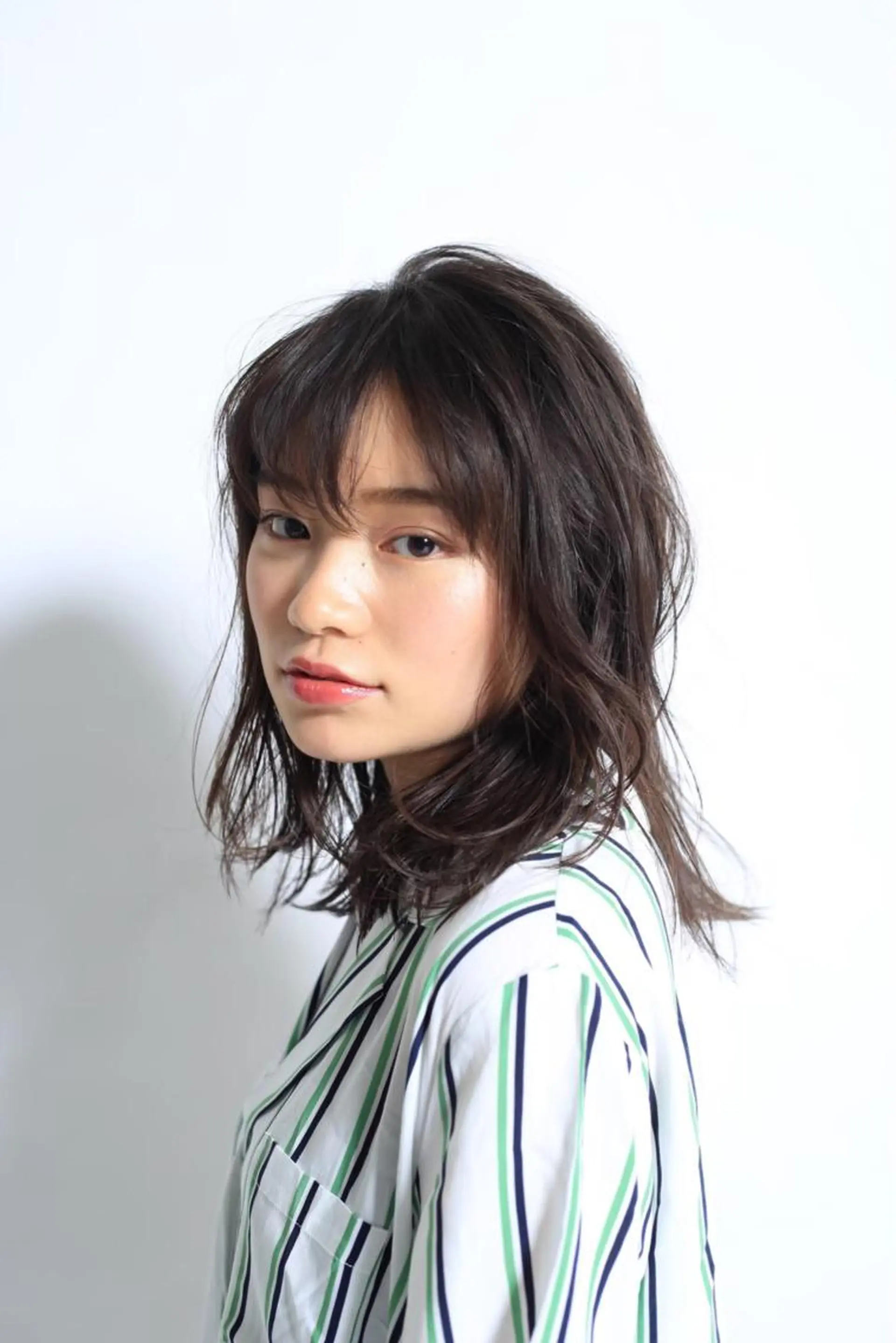 ミディアム カラー パーマ ヘアアレンジ メンズ キッズ ネイル マツエク・マツパ メンズウルフカット アディクシーカラー 透明感カラー ボブ ウルフカット 藤井 仁紀のヘアスタイル