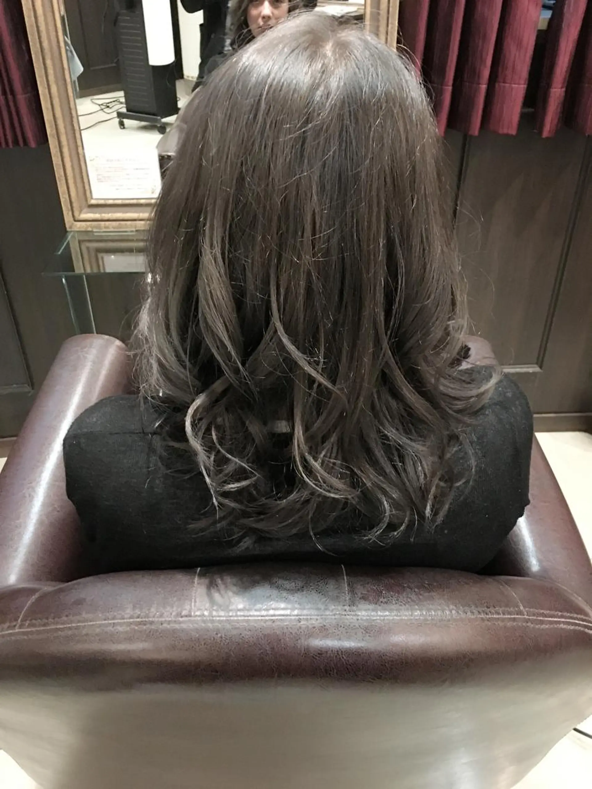 セミロング カラー グレージュ シルバー シルバーグレージュ レイヤー/ウルフ ハイトーンhiroのヘアスタイル