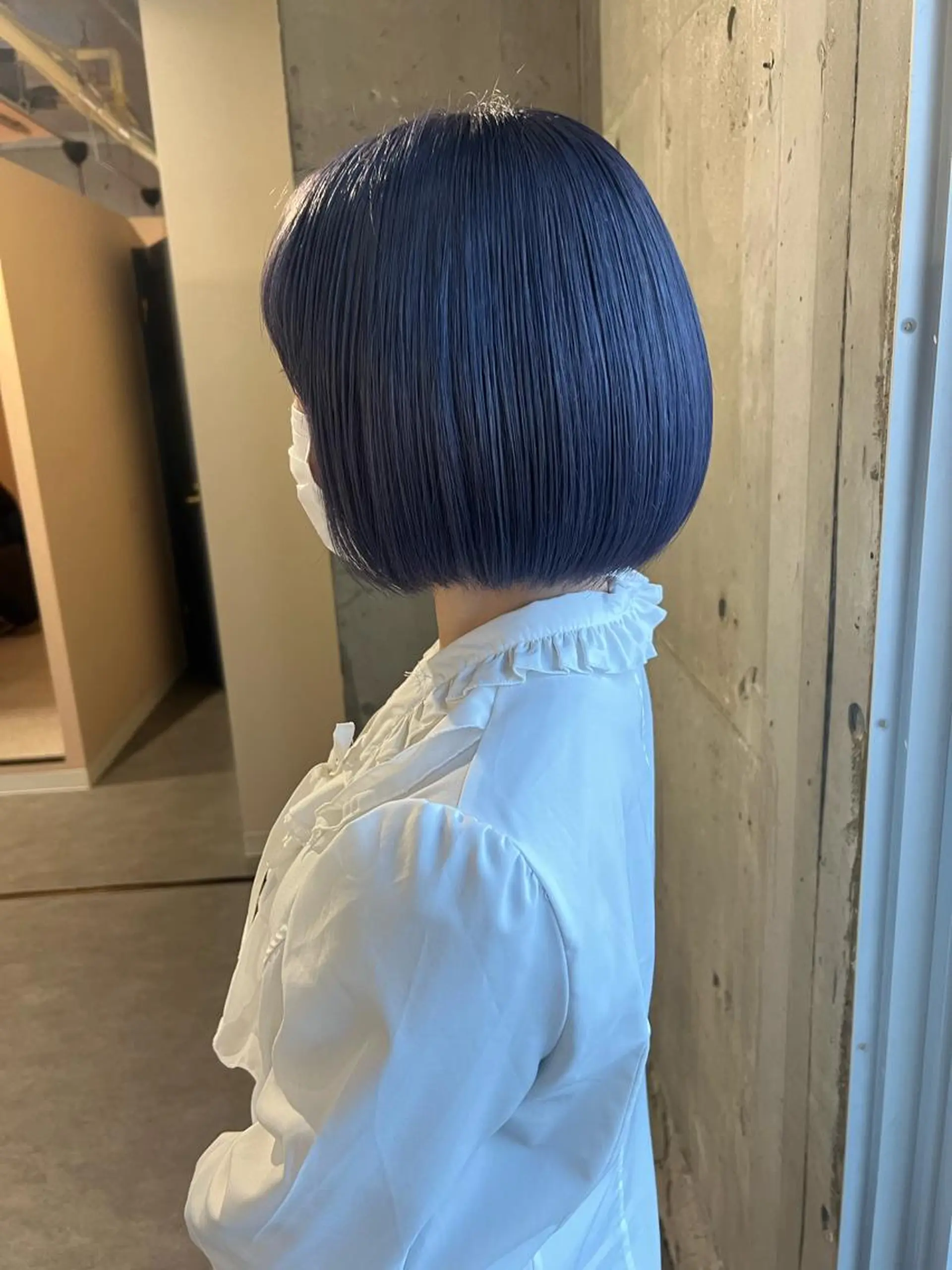 ショート カラー バレイヤージュ ブリーチ ブルーカラー ケアブリーチ ハイライトカラー ヘアカラー トリートメント lani ブリーチ /ダブルカラーのヘアスタイル