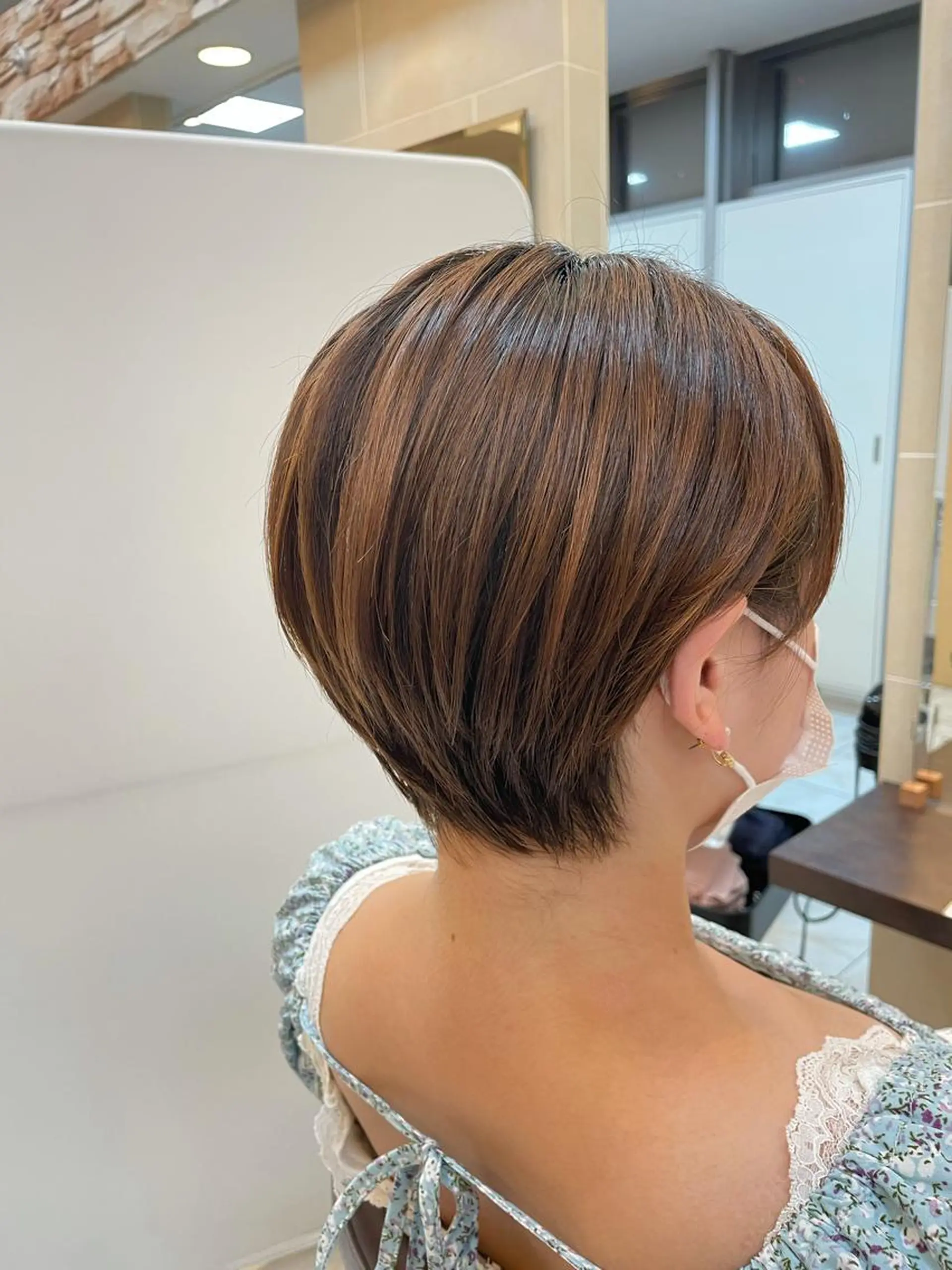 ショート 垢抜け透明感カラー 🌻篠崎梓🌻のヘアスタイル