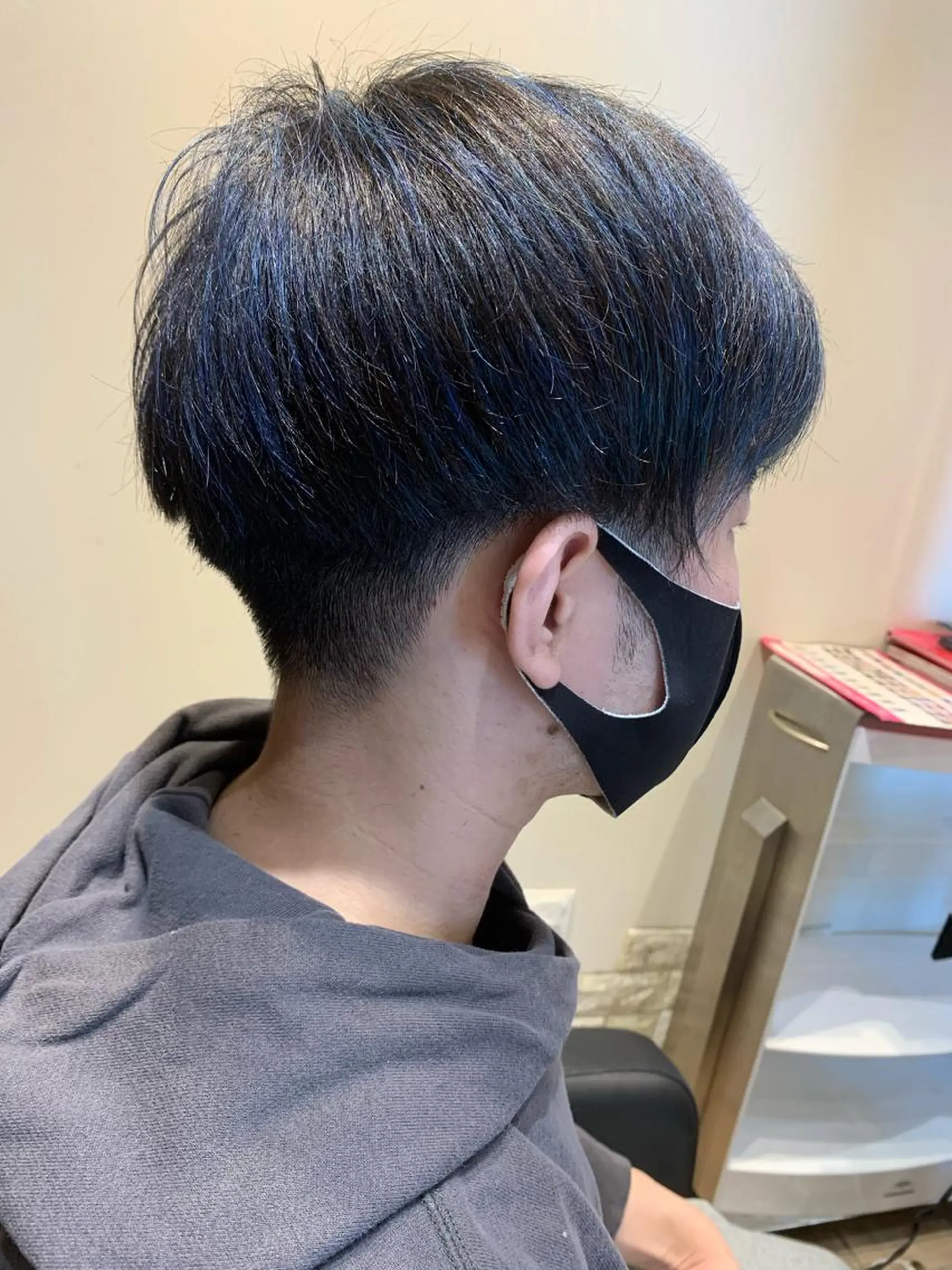 ショート カラー メンズ メンズメッシュ ブルーカラー メッシュ カット ヘアカラー 大久保 隆蔵のヘアスタイル