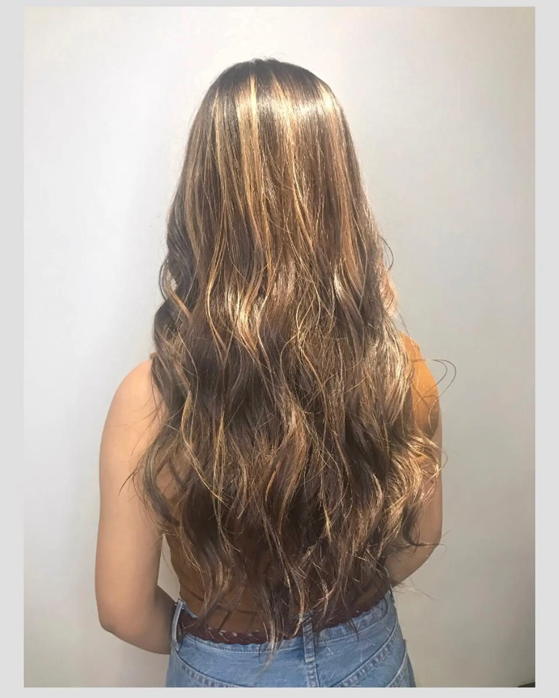 ロング カラー ハイライトカラー 外国人風カラー ハイライト 関 桃子のヘアスタイル