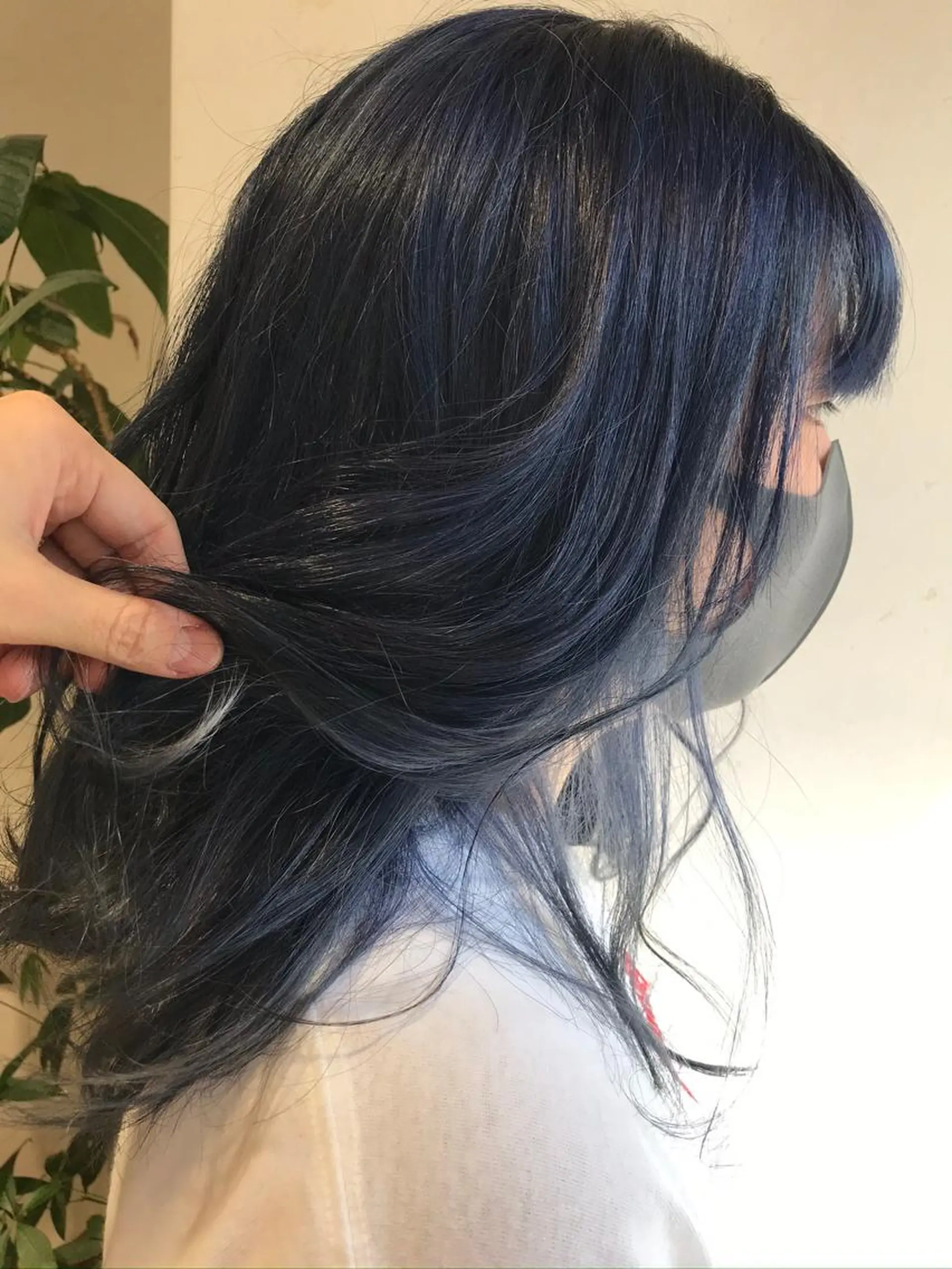 セミロング カラー アディクシーカラー 黒髪 ブリーチ ブルーカラー ブルーブラック ヘアカラー カウンセリング重視 🌿‬Tsuyukiのヘアスタイル