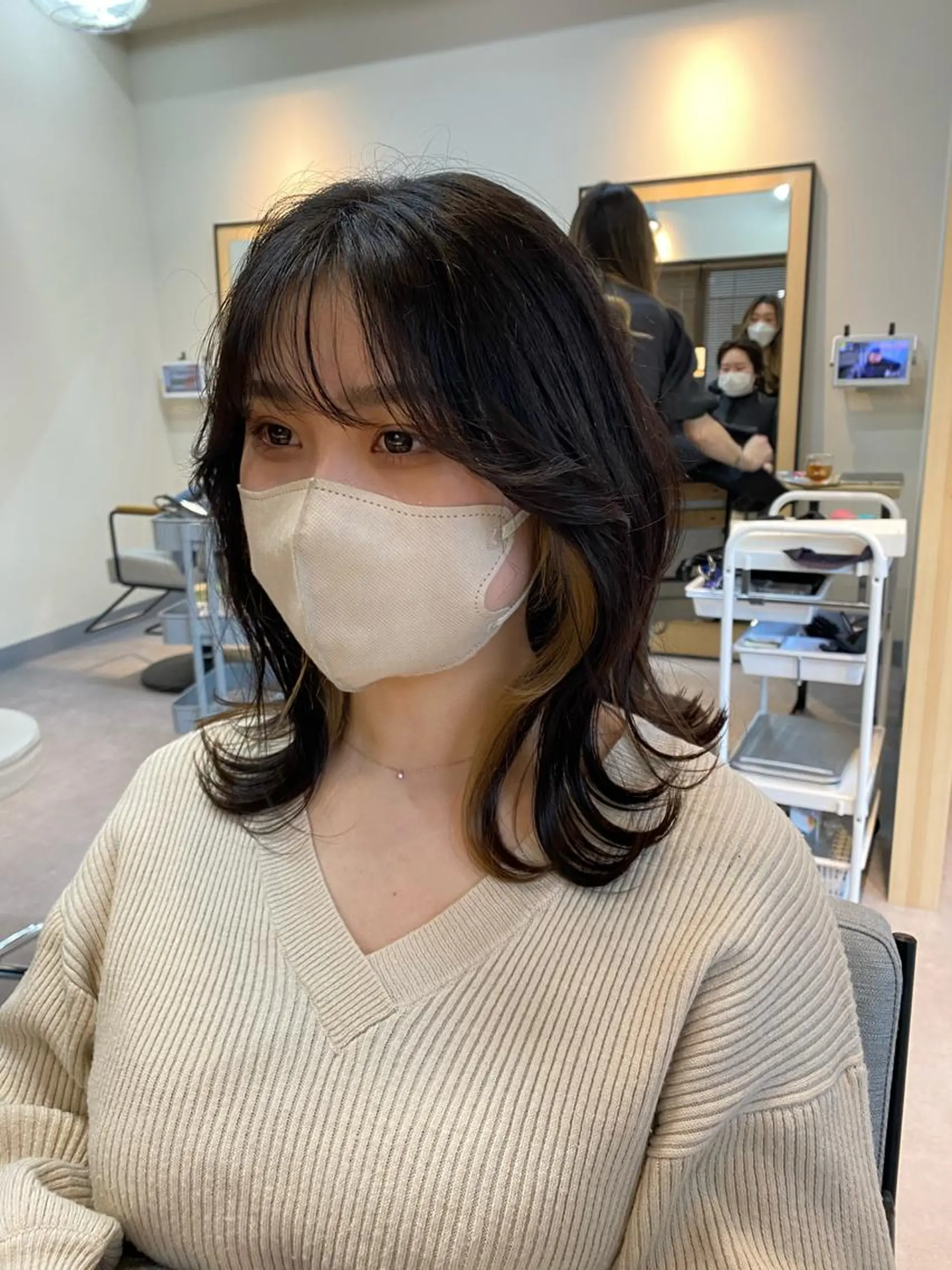 ミディアム カット ハイトーン/ボブ/ レイヤー💫カイセイのヘアスタイル