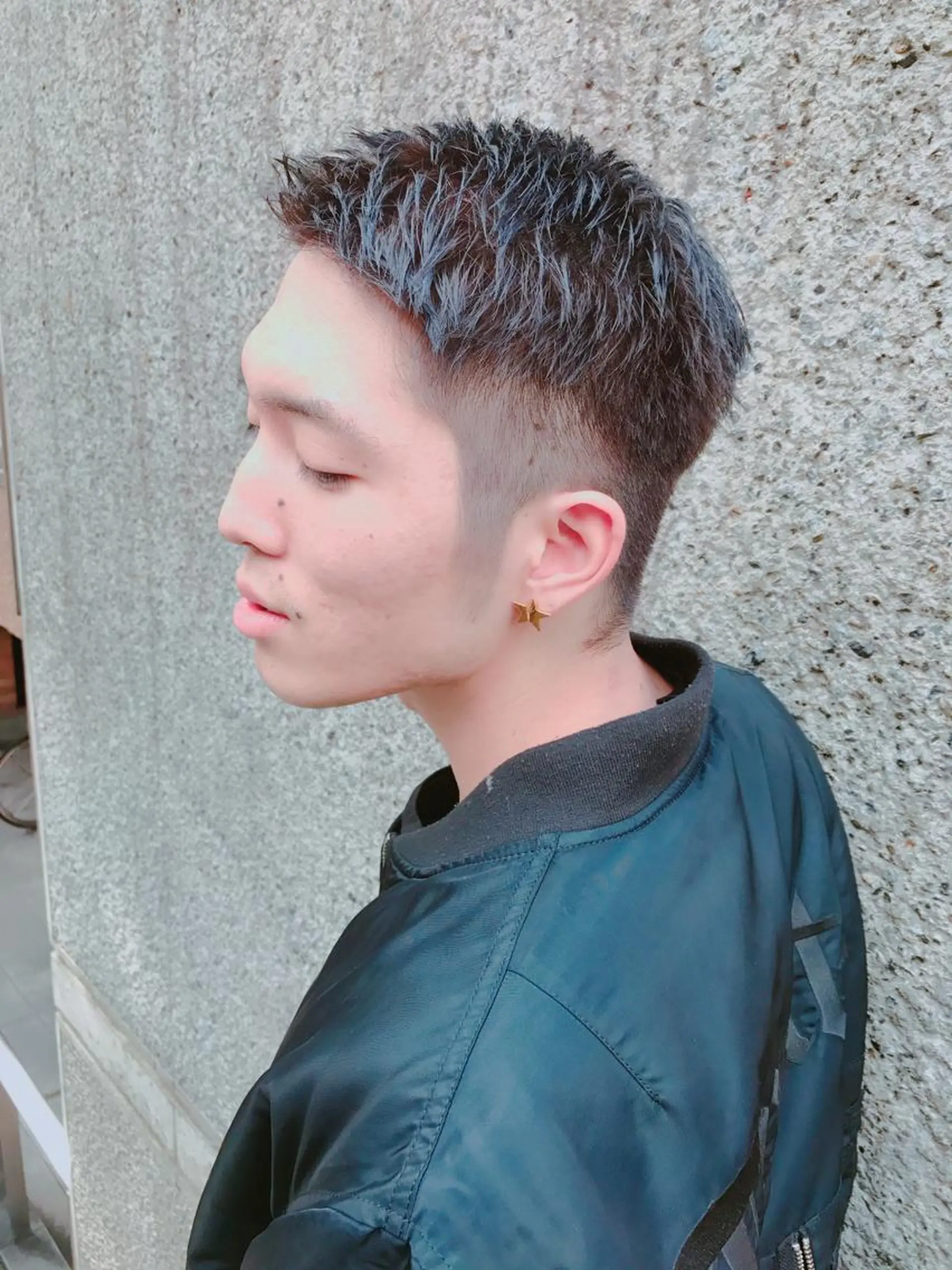 ショート カラー パーマ メンズ ネイル 刈り上げ 透明感カラー カット ヘアカラー ちこ .のヘアスタイル