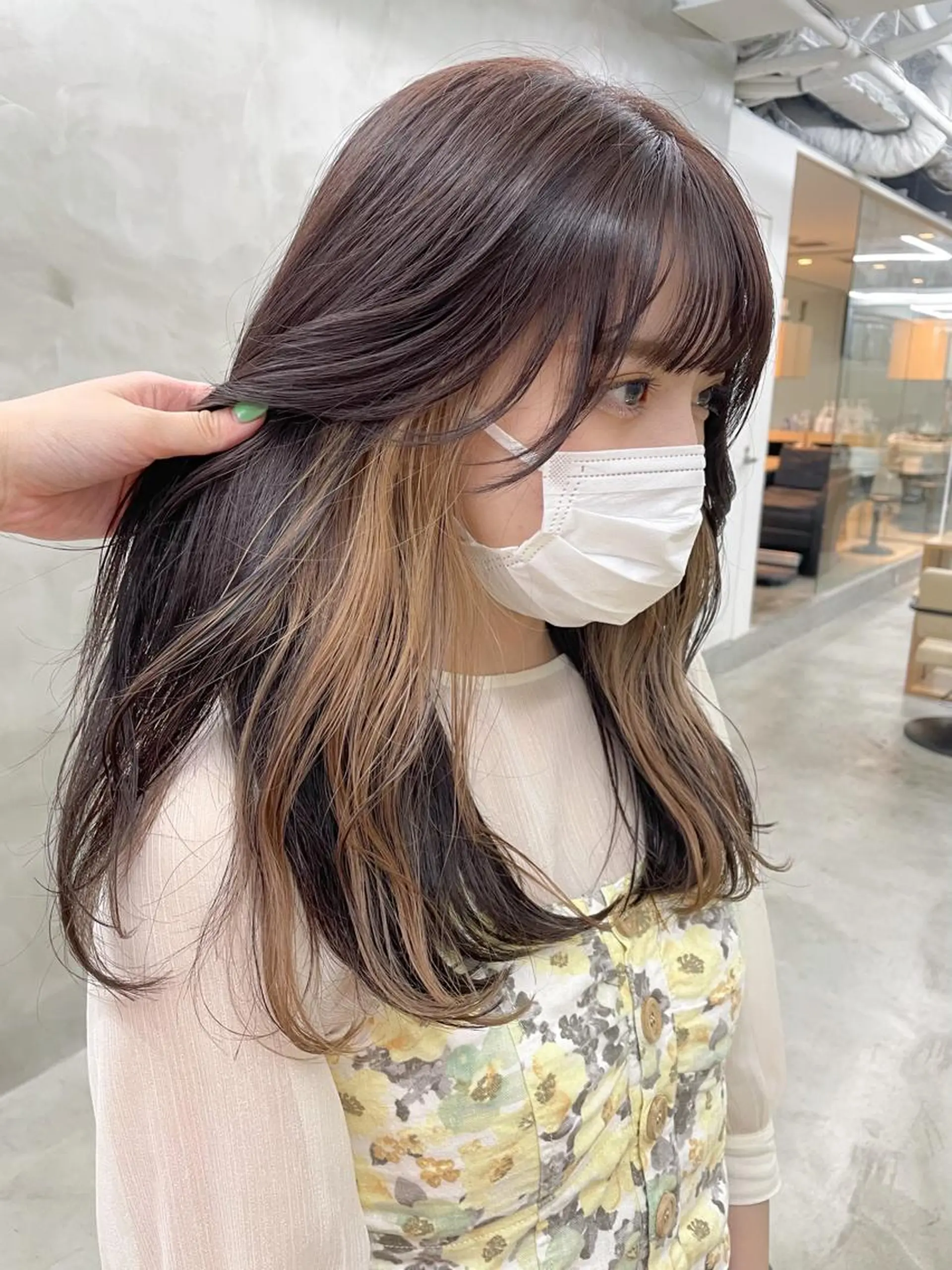 ロング カラー 似合わせ｜レイヤー 🪩yurikaのヘアスタイル