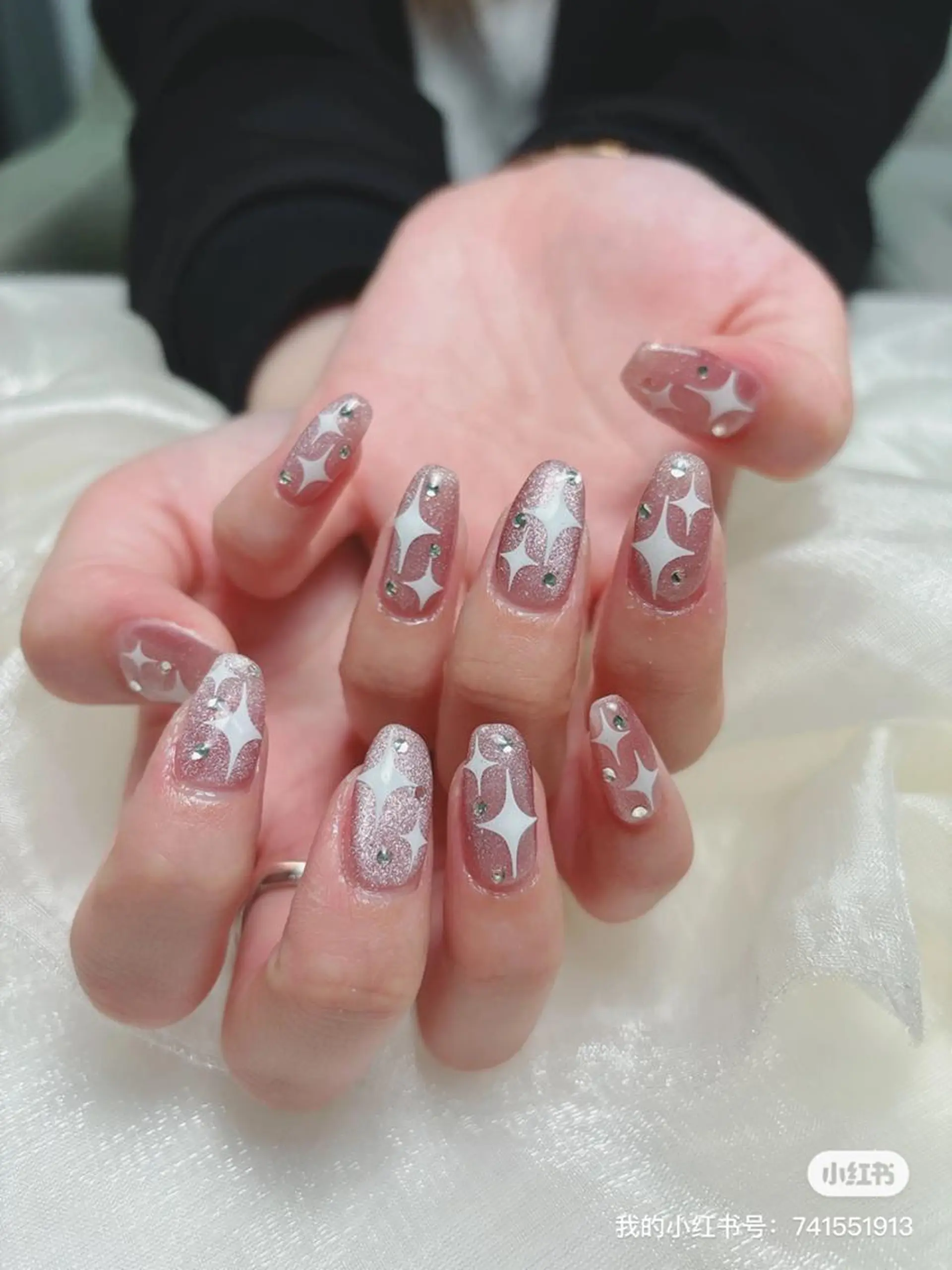 ネイル マグネットネイル ハンドネイル 🦋ネイルサロン ブラン🌈ゆりのネイルデザイン