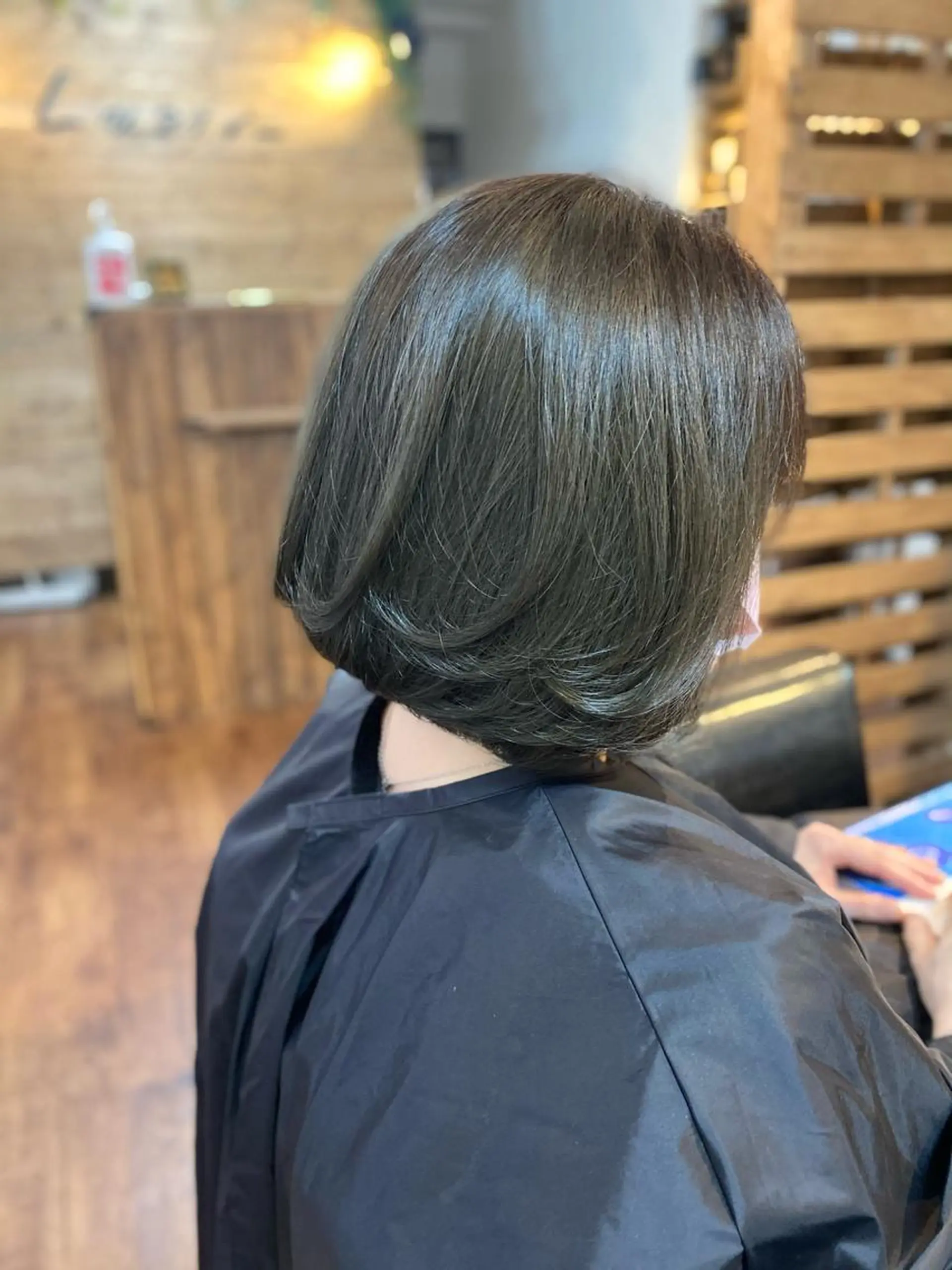 ショート カラー オリーブカラー カット ヘアカラー トリートメント Luzir⭐︎ GEN⭐︎のヘアスタイル
