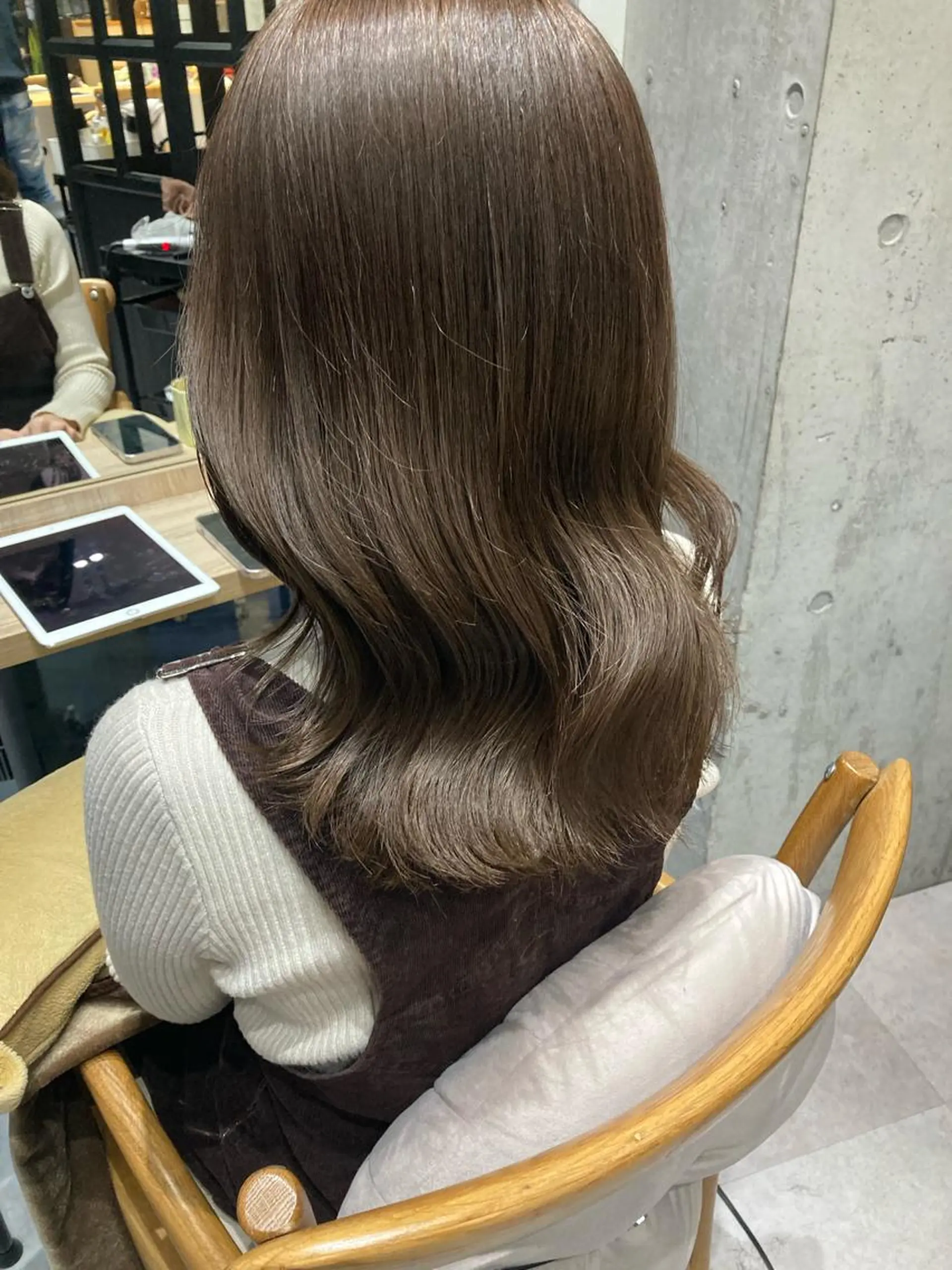 ミディアム ✨色持ちの良い艶 カラー✨蟹江真世のヘアスタイル