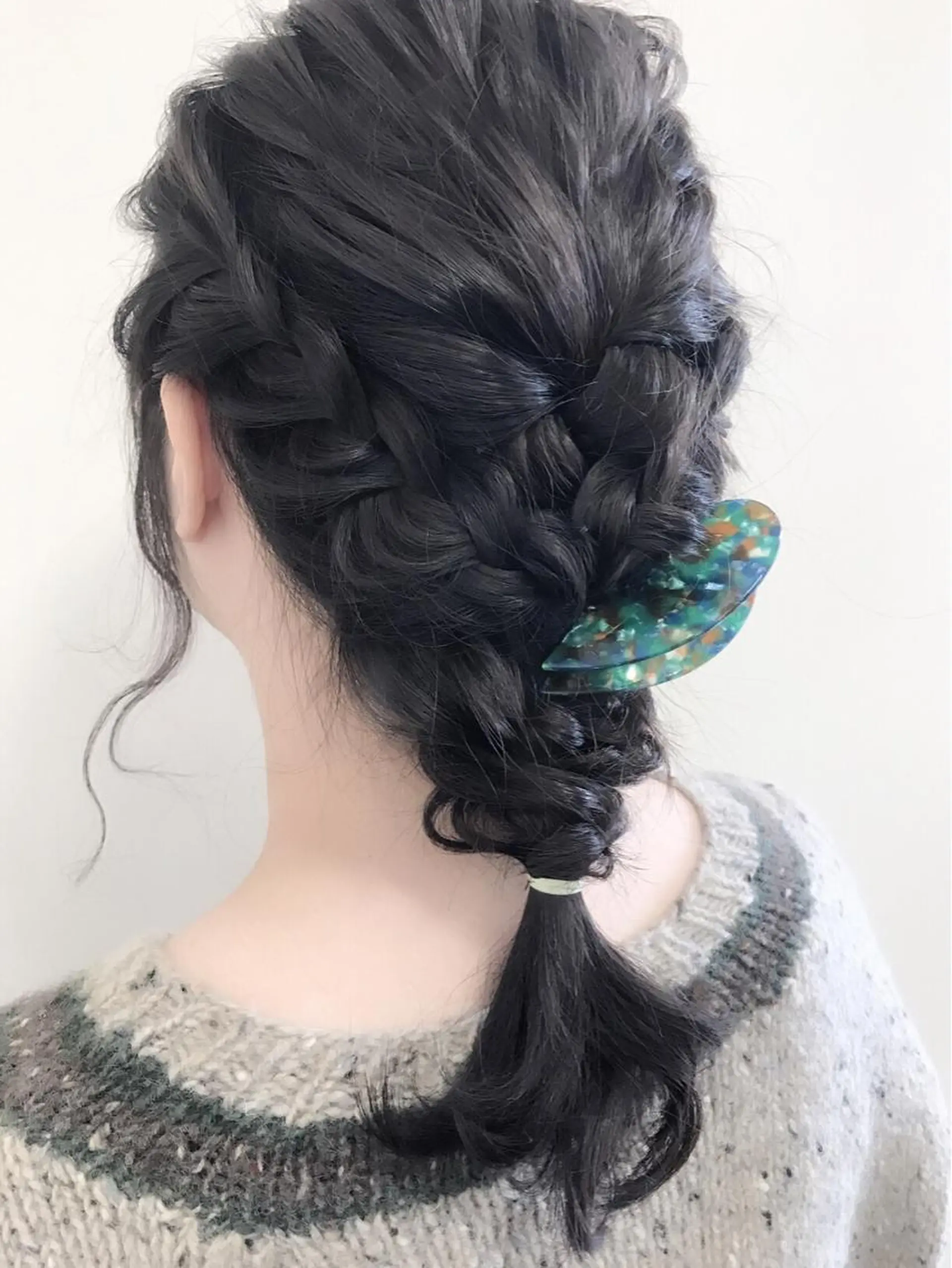 セミロング ヘアアレンジ 沢田 瞳のヘアスタイル