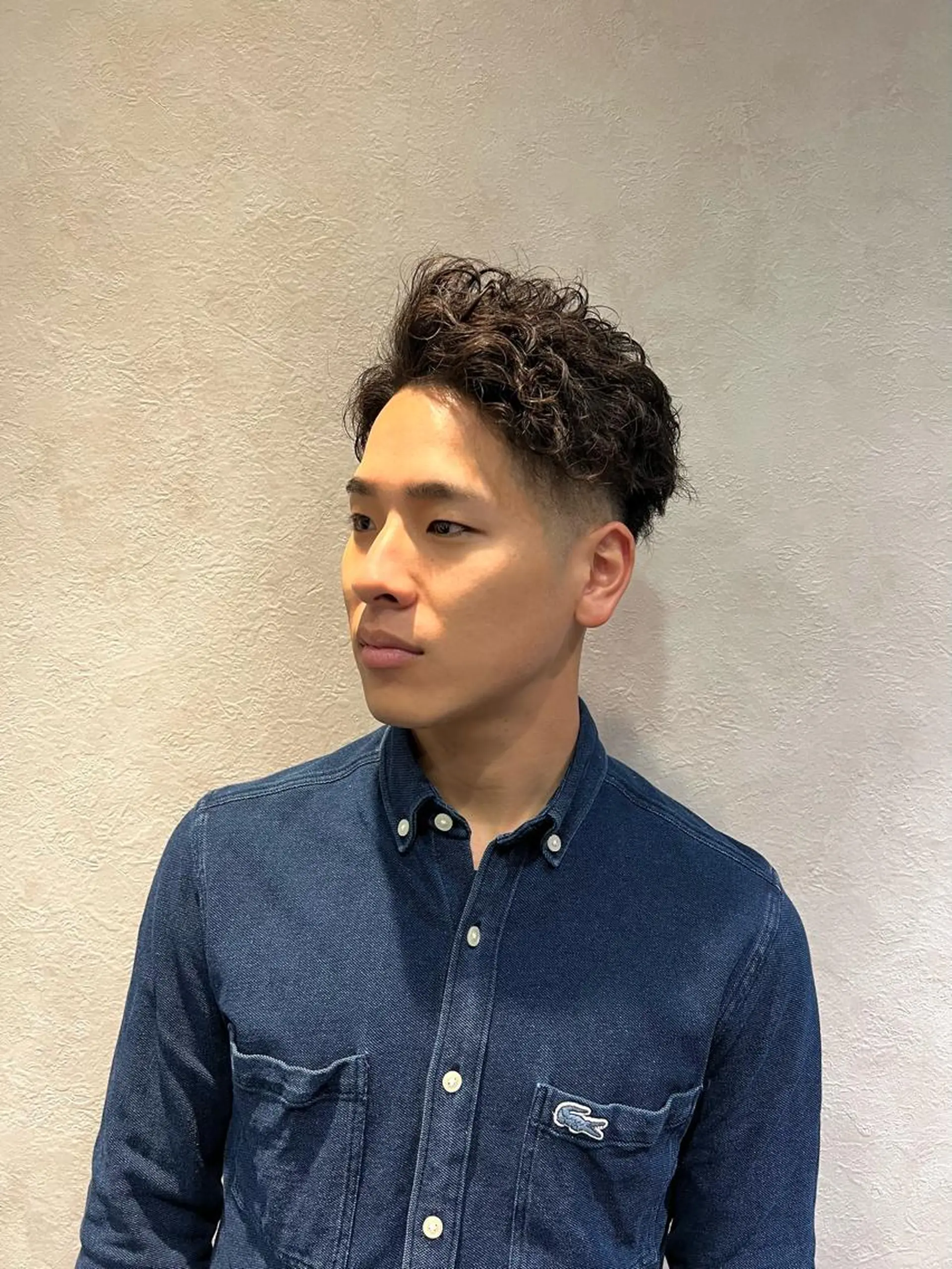 ショート パーマ メンズ フェードカット メンズパーマ 波巻きパーマ カット パーマ BARBER SUGIYAMA所属・北千住理容室バーバー 小堀悠作のヘアスタイル