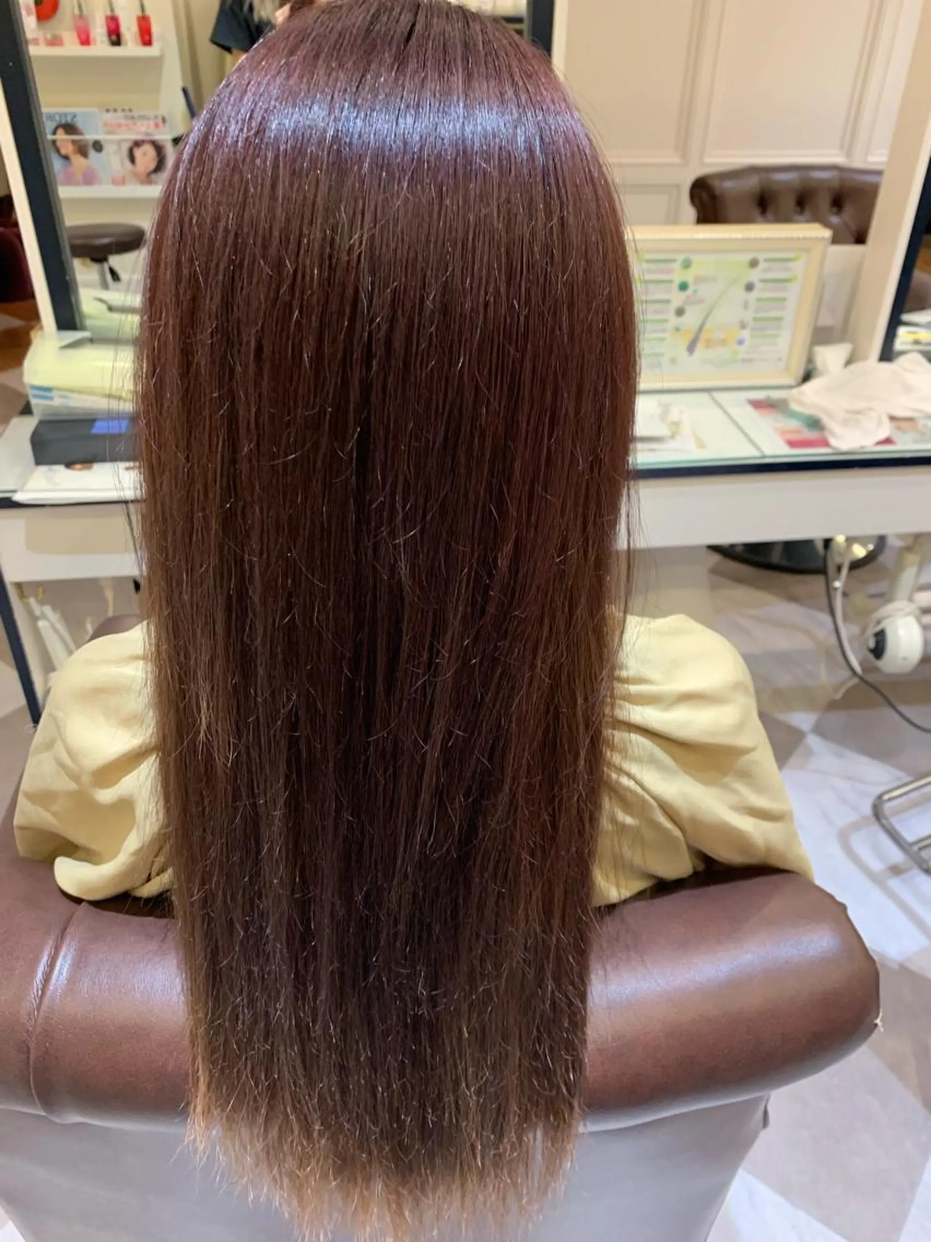セミロング カラー 粟田 めぐみのヘアスタイル