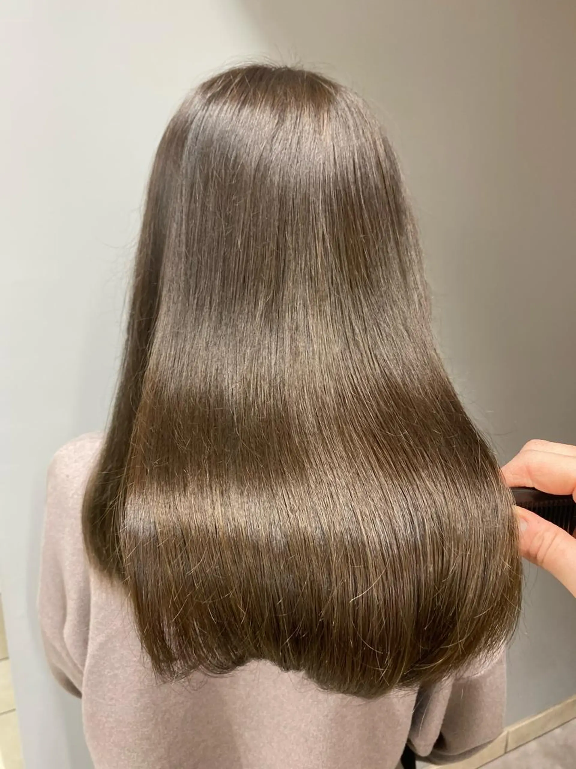 ロング カラー 星野 菜月のヘアスタイル