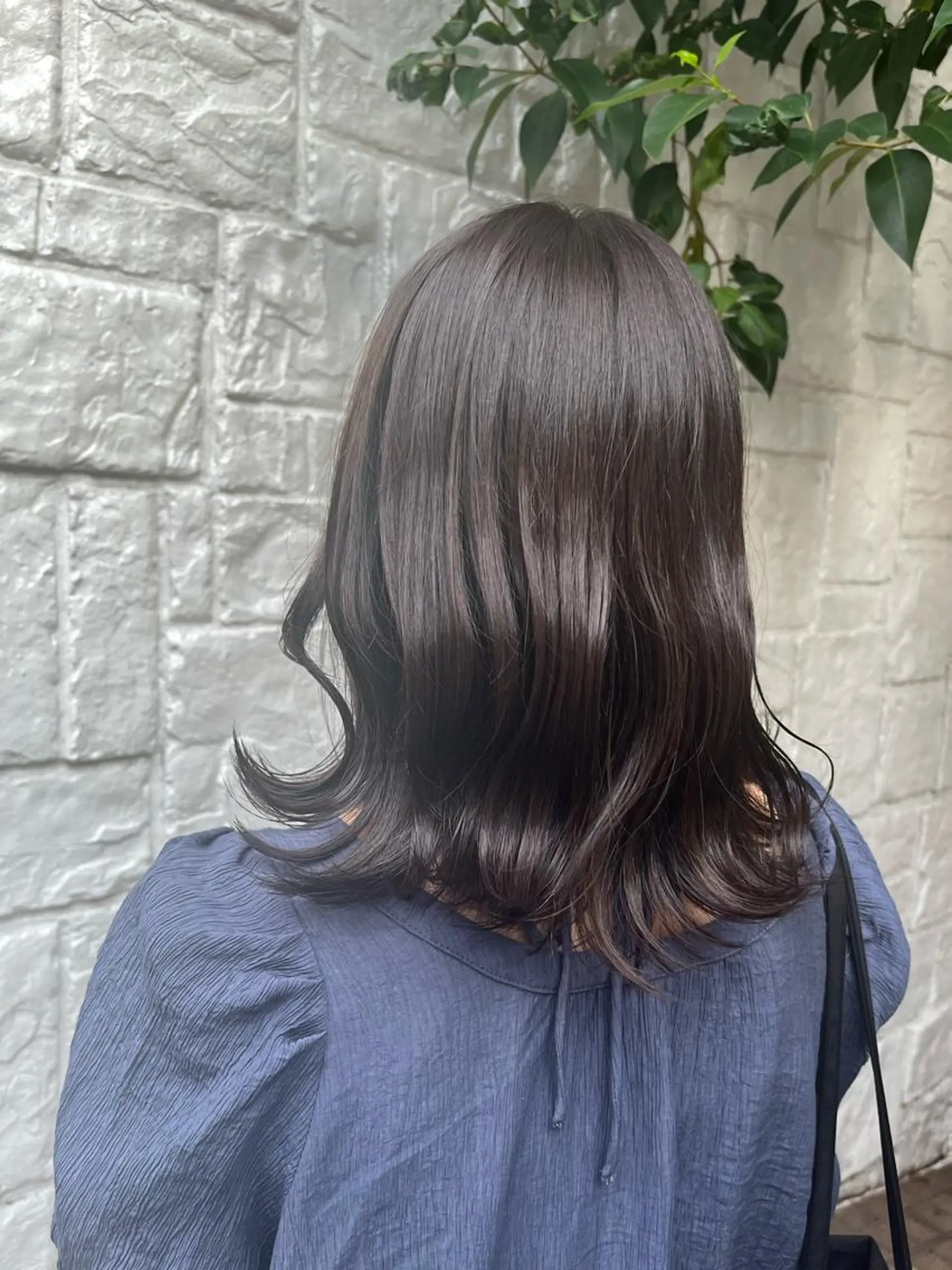 ミディアム カラー 透明感カラー グレージュ ラベンダーカラー ラベンダーグレージュ ラベンダーグレー ヘアカラー トリートメント ヘッドスパ ヘアセット カジュアルを女っぽく 𝗮𝘆𝗮𝗰𝗼のヘアスタイル