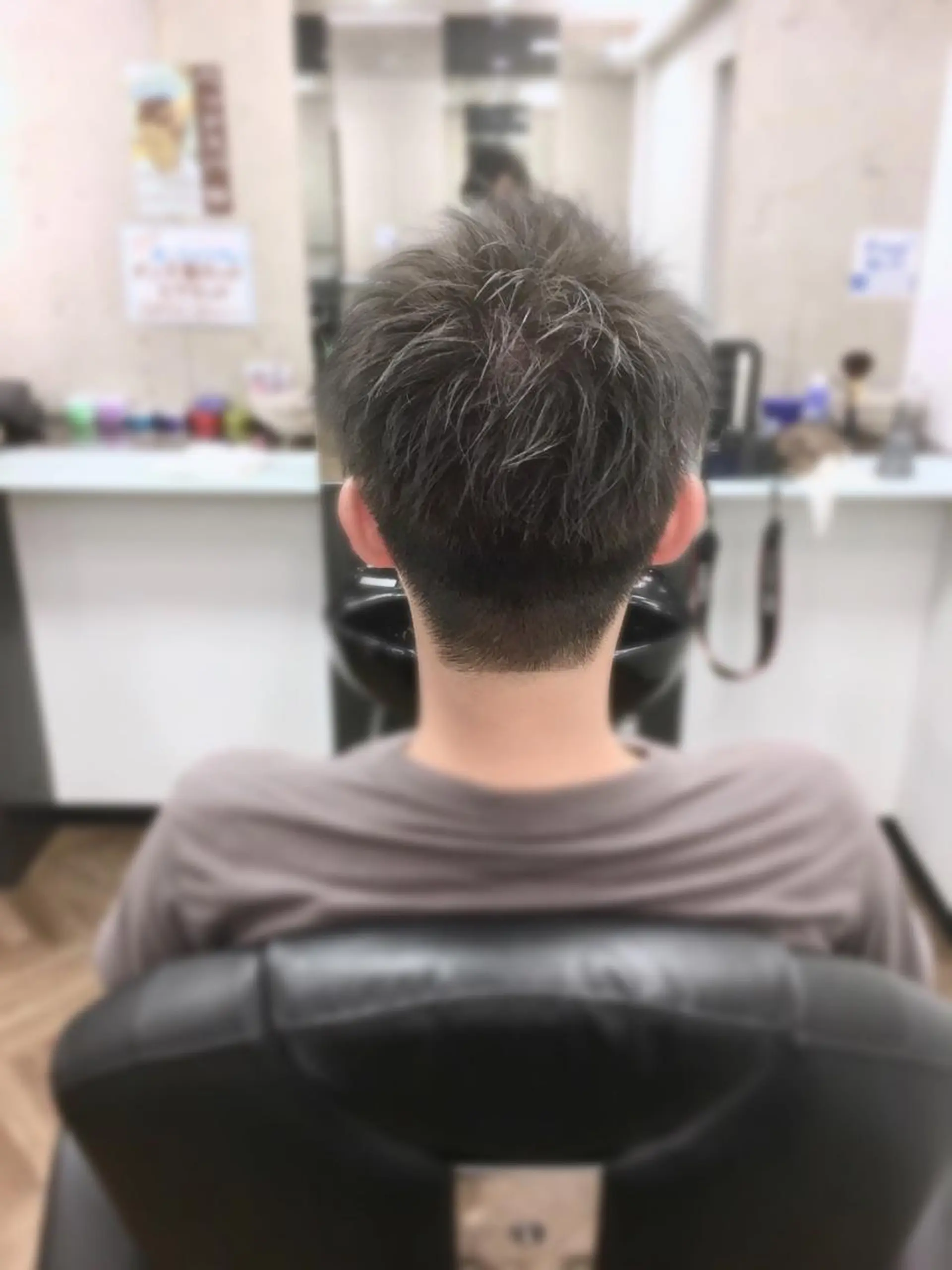 ショート カラー メンズ アッシュ アッシュグレー 前田賢生 ご新規様はNGのヘアスタイル