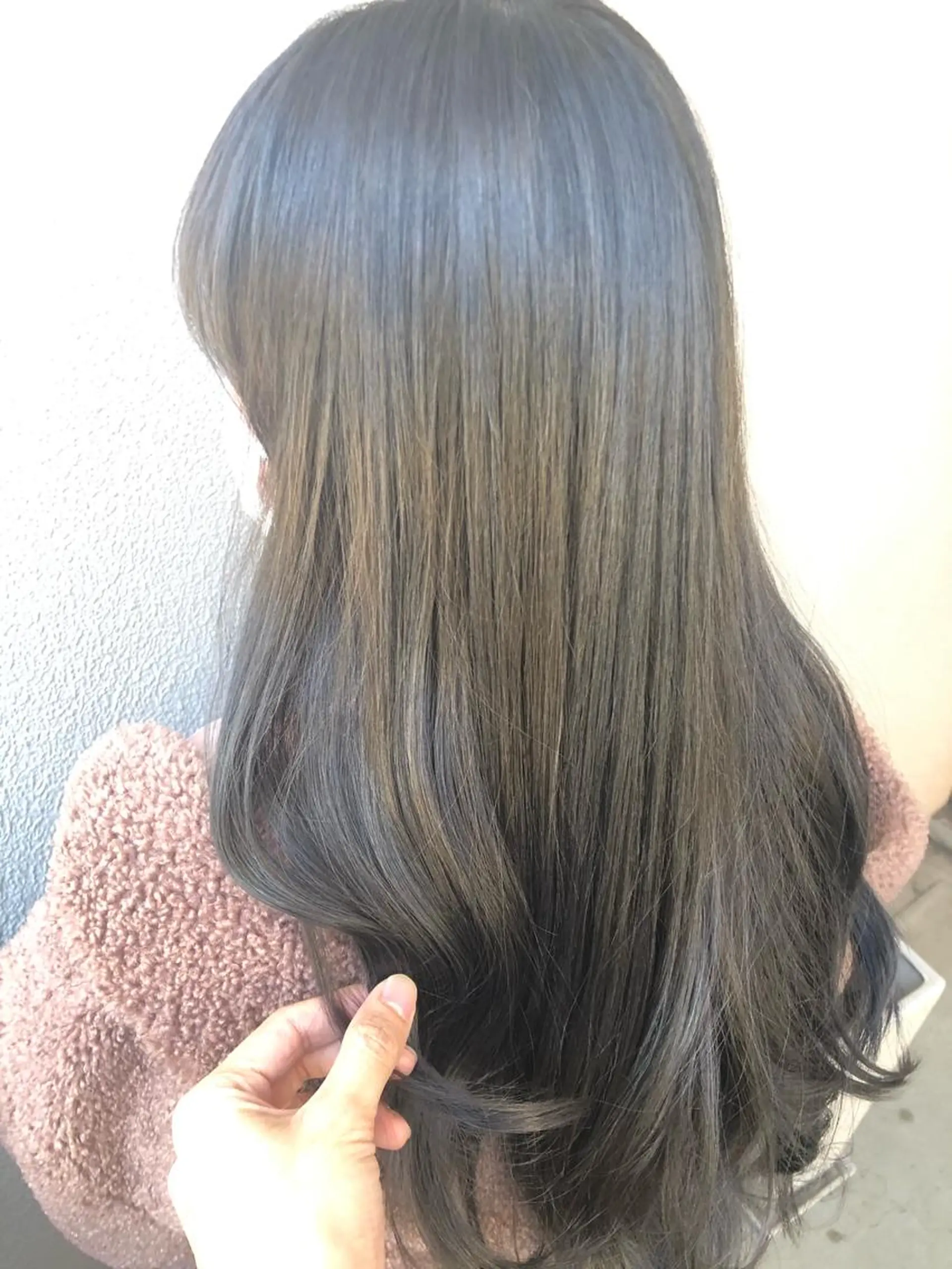 セミロング カラー ベージュカラー ブリーチ 透明感カラー カット ヘアカラー トリートメント 門田 恭弥のヘアスタイル