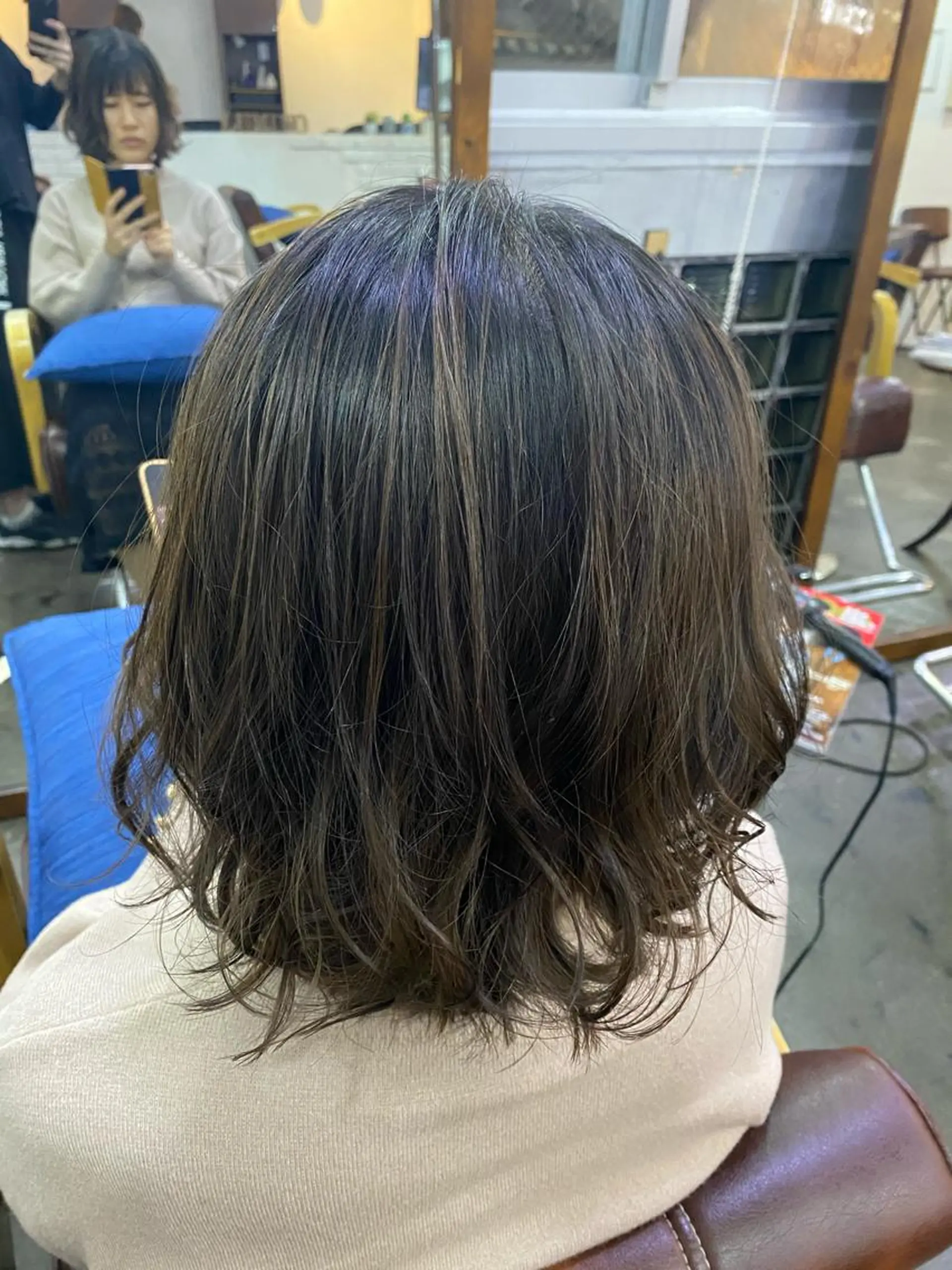 ミディアム カラー ヘアアレンジ 【艶髪×韓国風】 毛流れ職人 RYOのヘアスタイル