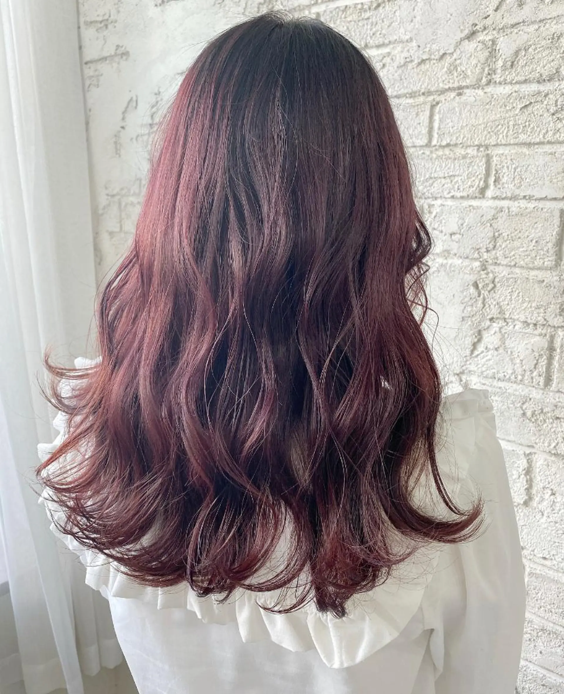 ロング カラー オリーブ/アッシュ やわらか透明感カラーのヘアスタイル