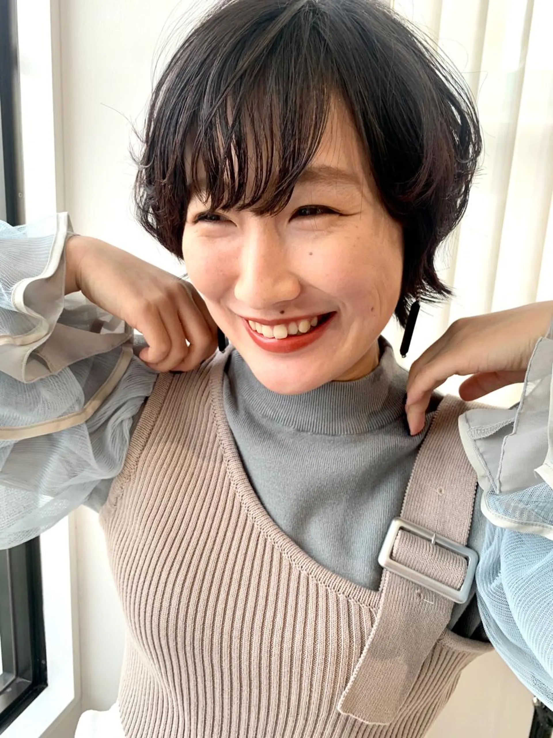 ショート ホラオク カナエのヘアスタイル