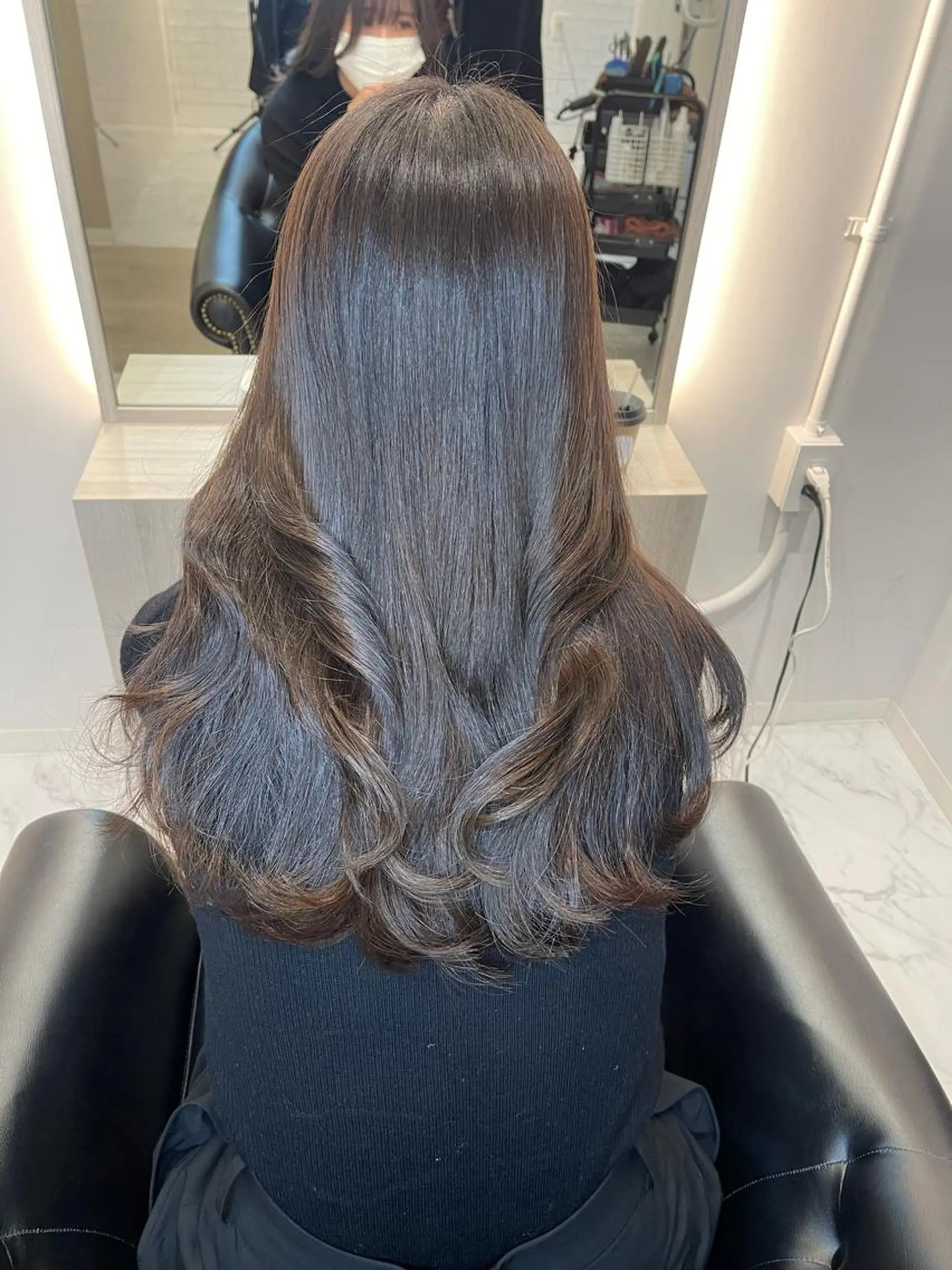 ロング カラー カット ヘアカラー トリートメント emi/髪質改善/ 韓国風/艶カラーのヘアスタイル