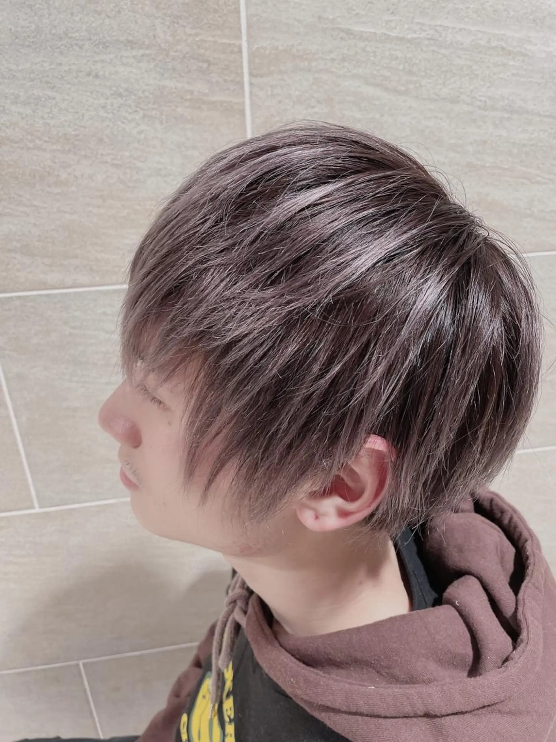 ショート カラー メンズ グラデーションカラー シルバー ホワイトシルバー 宮原 佳苗のヘアスタイル