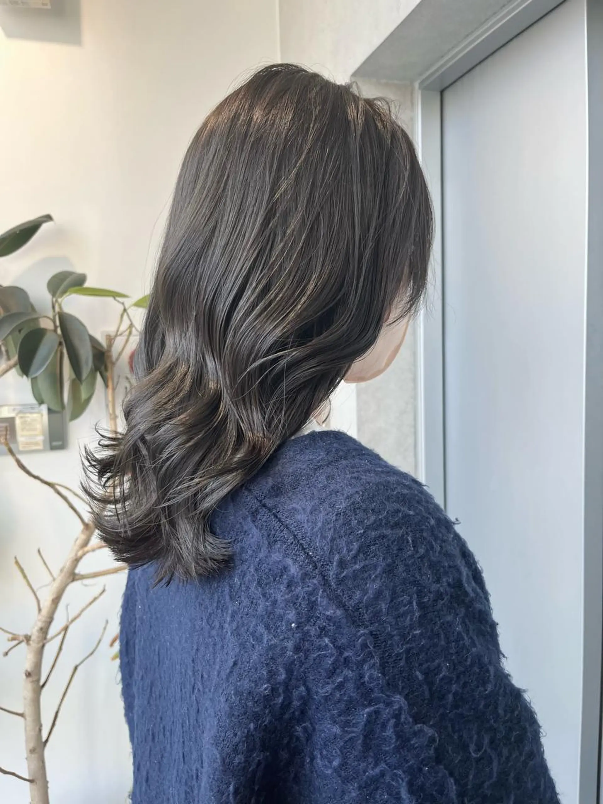 ミディアム カラー パーマ ヘアアレンジ カット ヘアカラー トリートメント 透明感/オリーブ/ グレージュ/YUKAのヘアスタイル