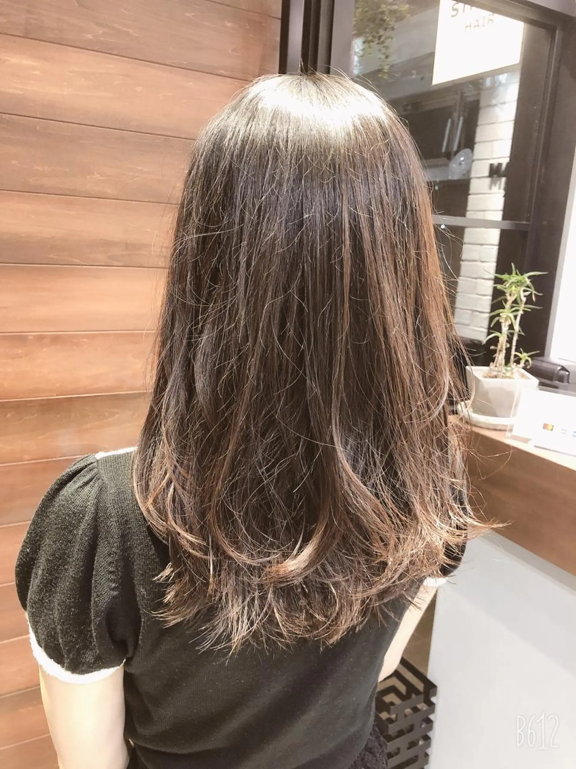 ロング kawamoto akaneのヘアスタイル
