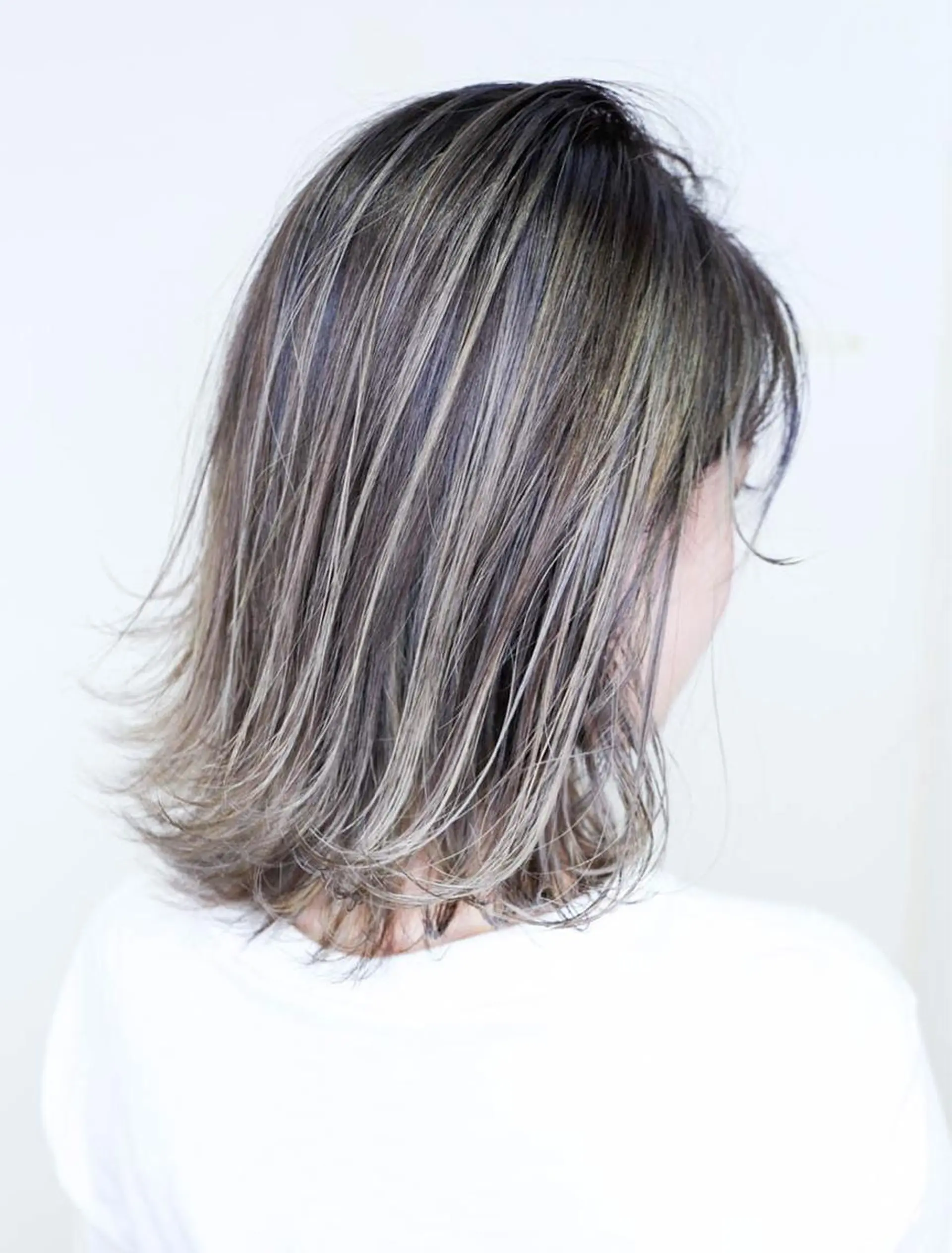 ミディアム カラー 透明感カラー ハイライトカラー ハイライト メンズヘア特化 崎田 成人のヘアスタイル