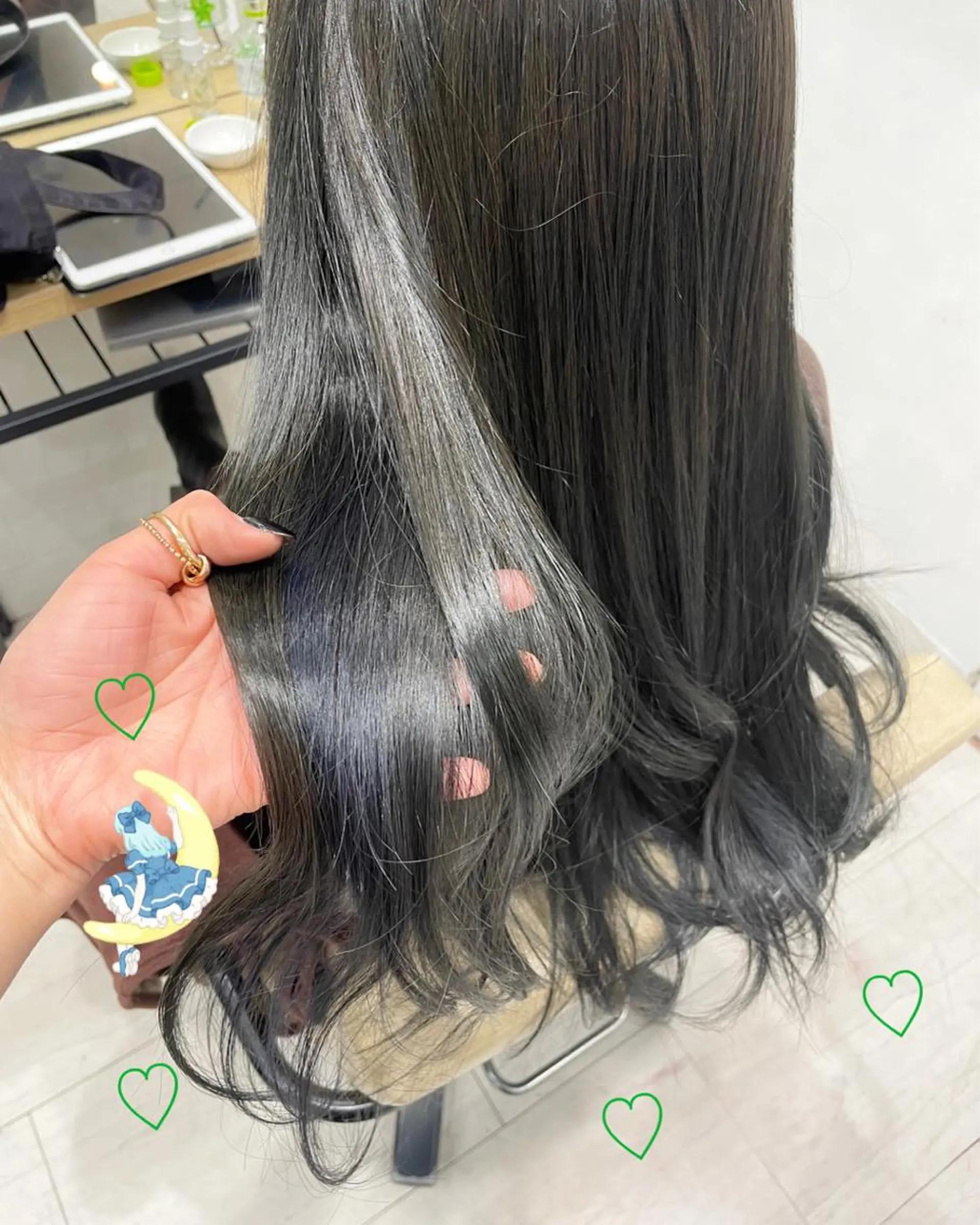 セミロング カラー インナーカラー ネイビーカラー オリーブカラー EMANON新宿東口所属・新宿駅近♡個室 ♡関口三都季🌜のヘアスタイル