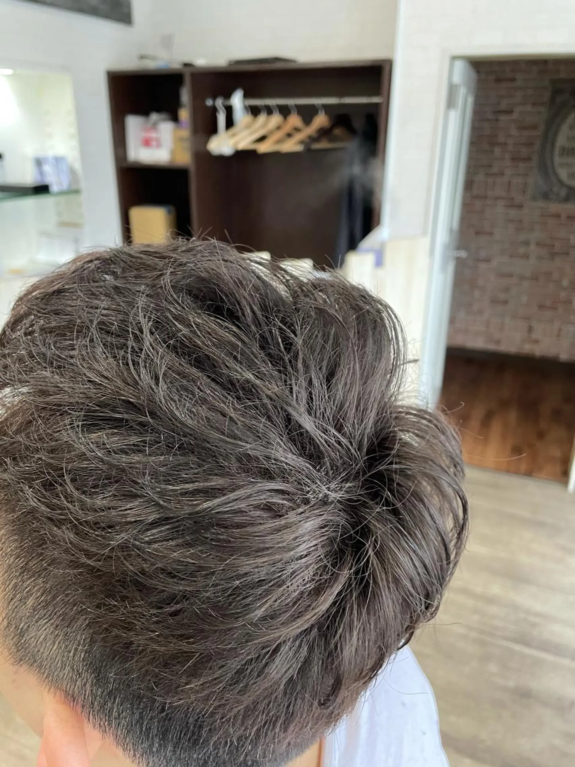 カラー メンズ 佐々木 浩之のヘアスタイル