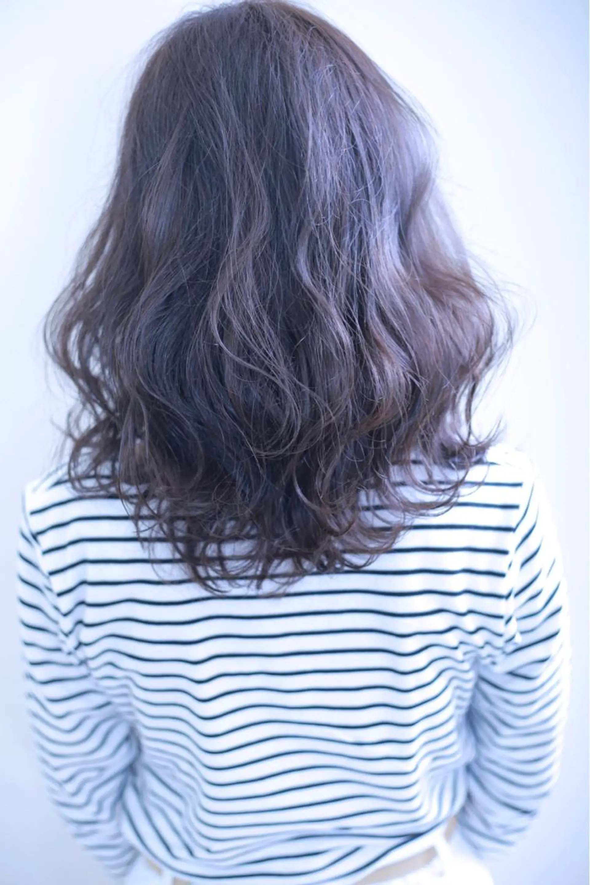 ミディアム 伊藤 裕貴のヘアスタイル