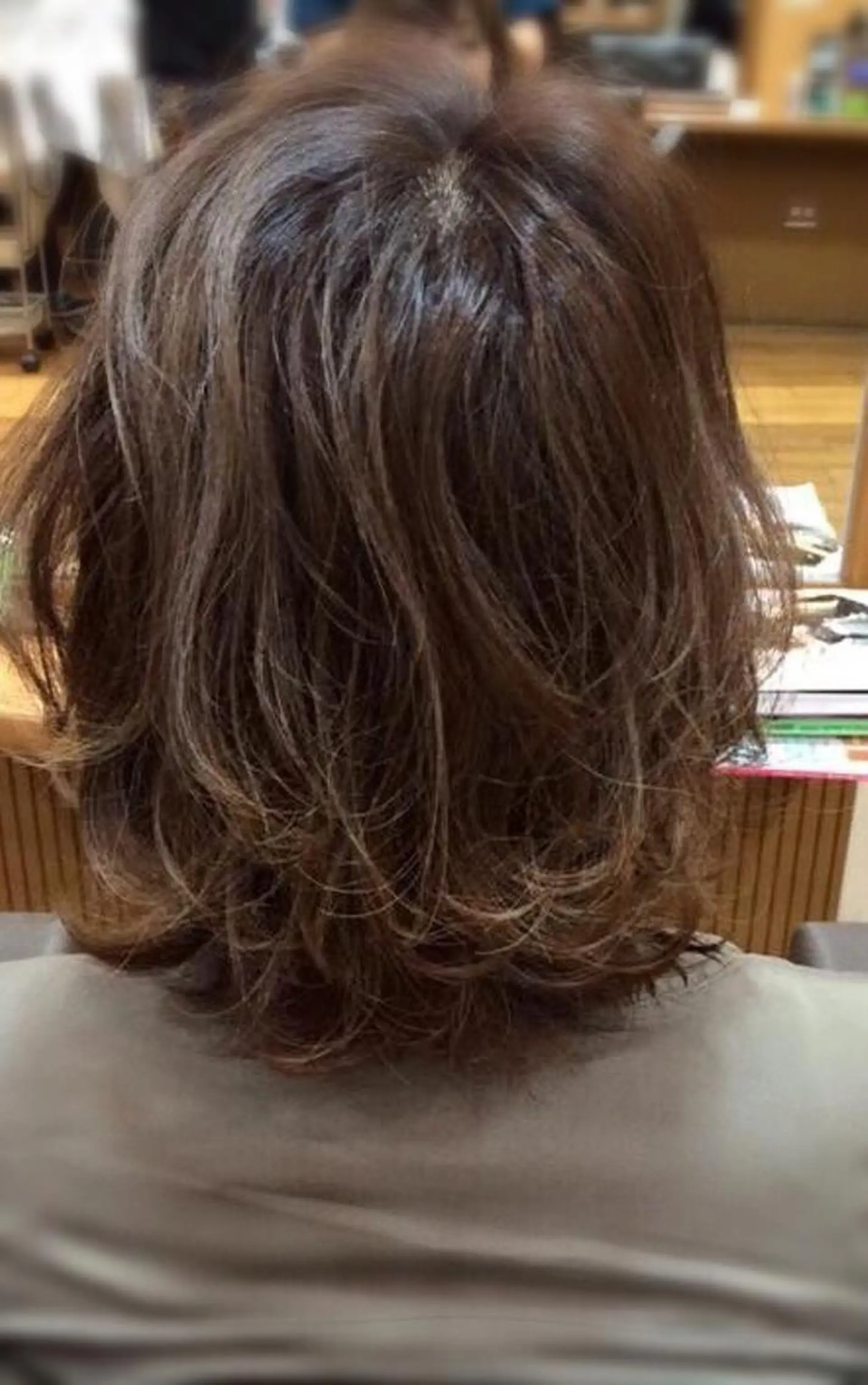 ショート カラー ハイライトカラー ハイライト 山下 尚美のヘアスタイル