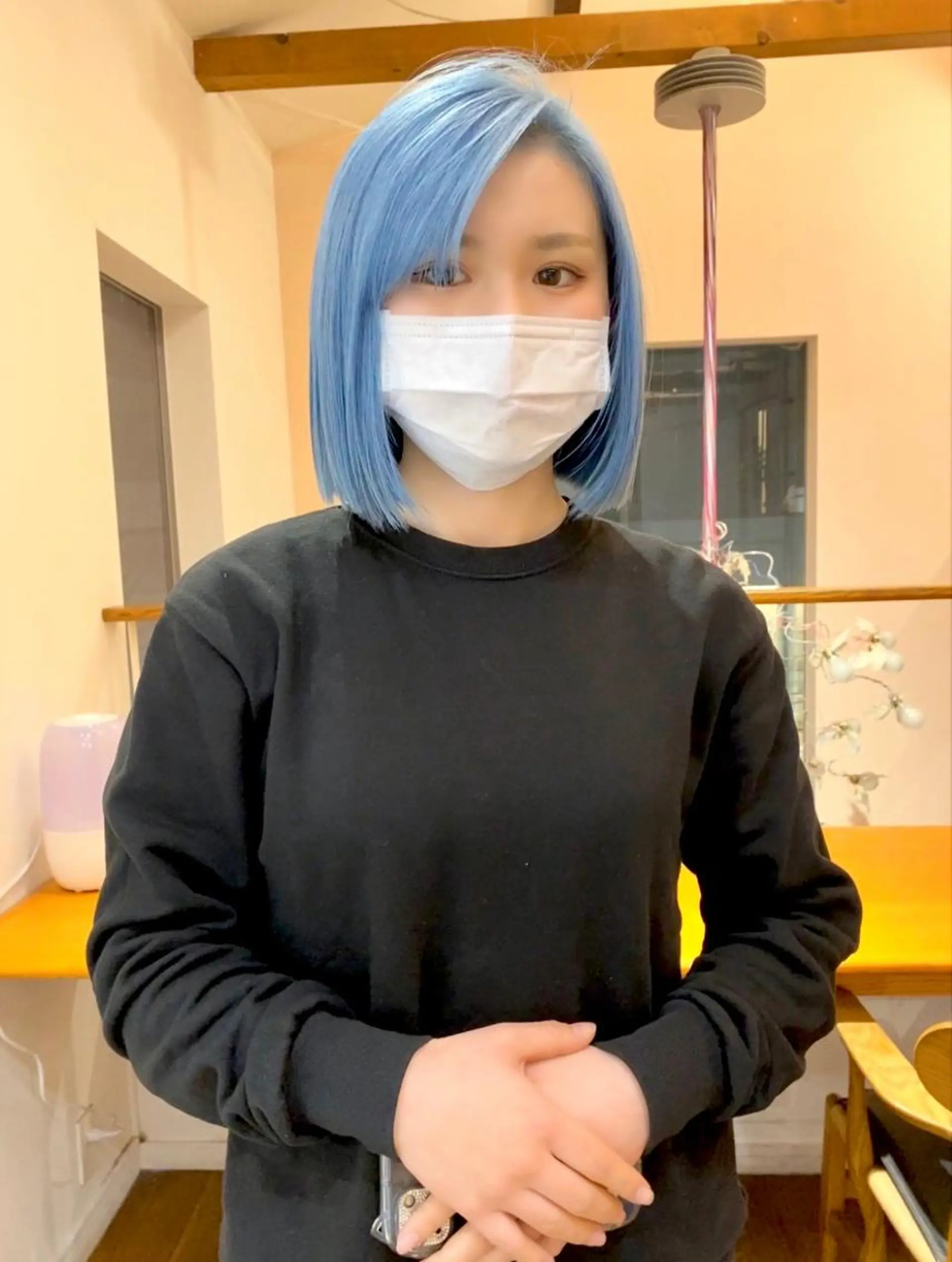 ミディアム カラー ブルーカラー ハイトーン/デザイン hirokiのヘアスタイル