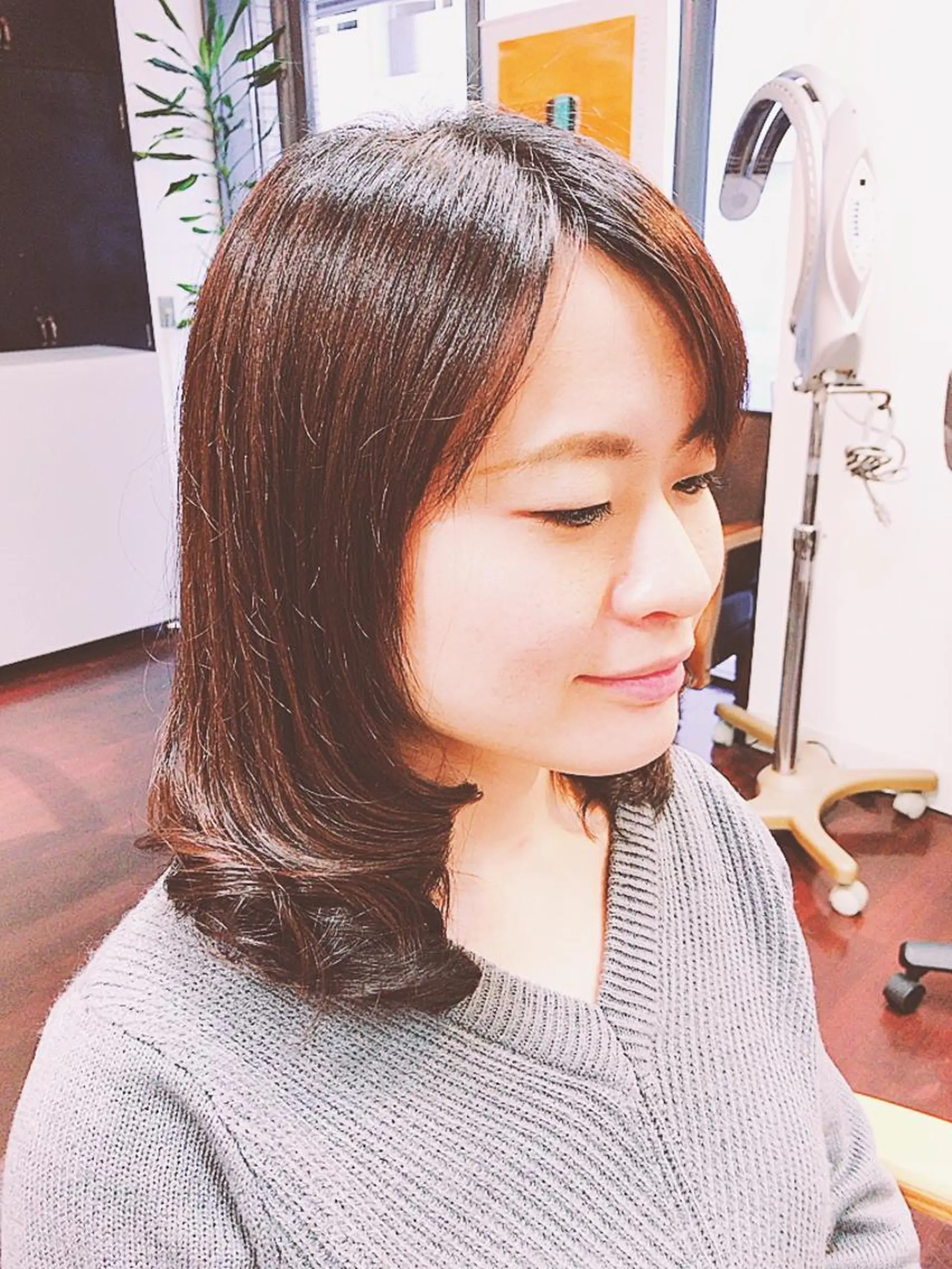 ミディアム セミロング 前之園 ひかるのヘアスタイル