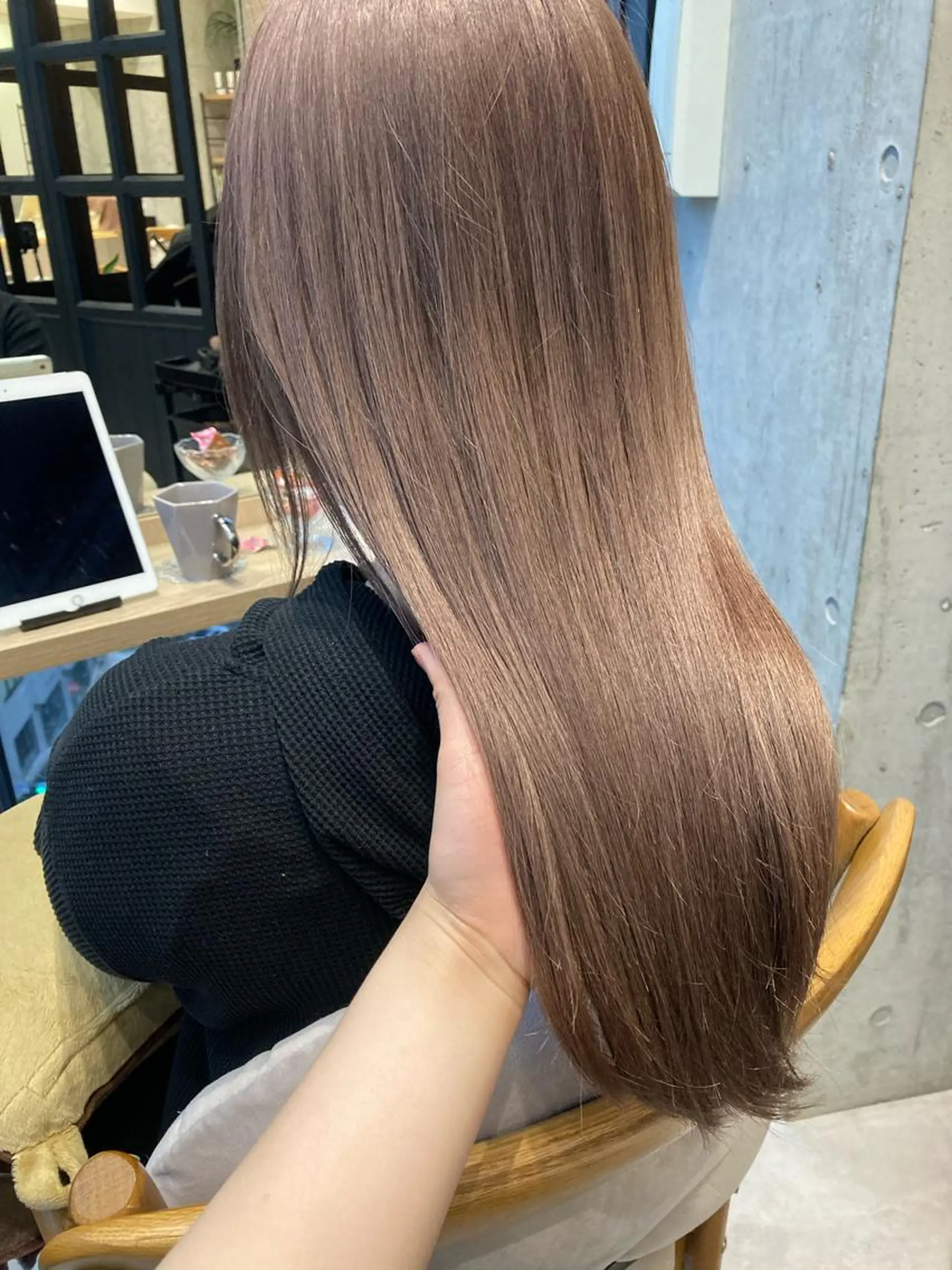 ロング ✨色持ちの良い艶 カラー✨蟹江真世のヘアスタイル