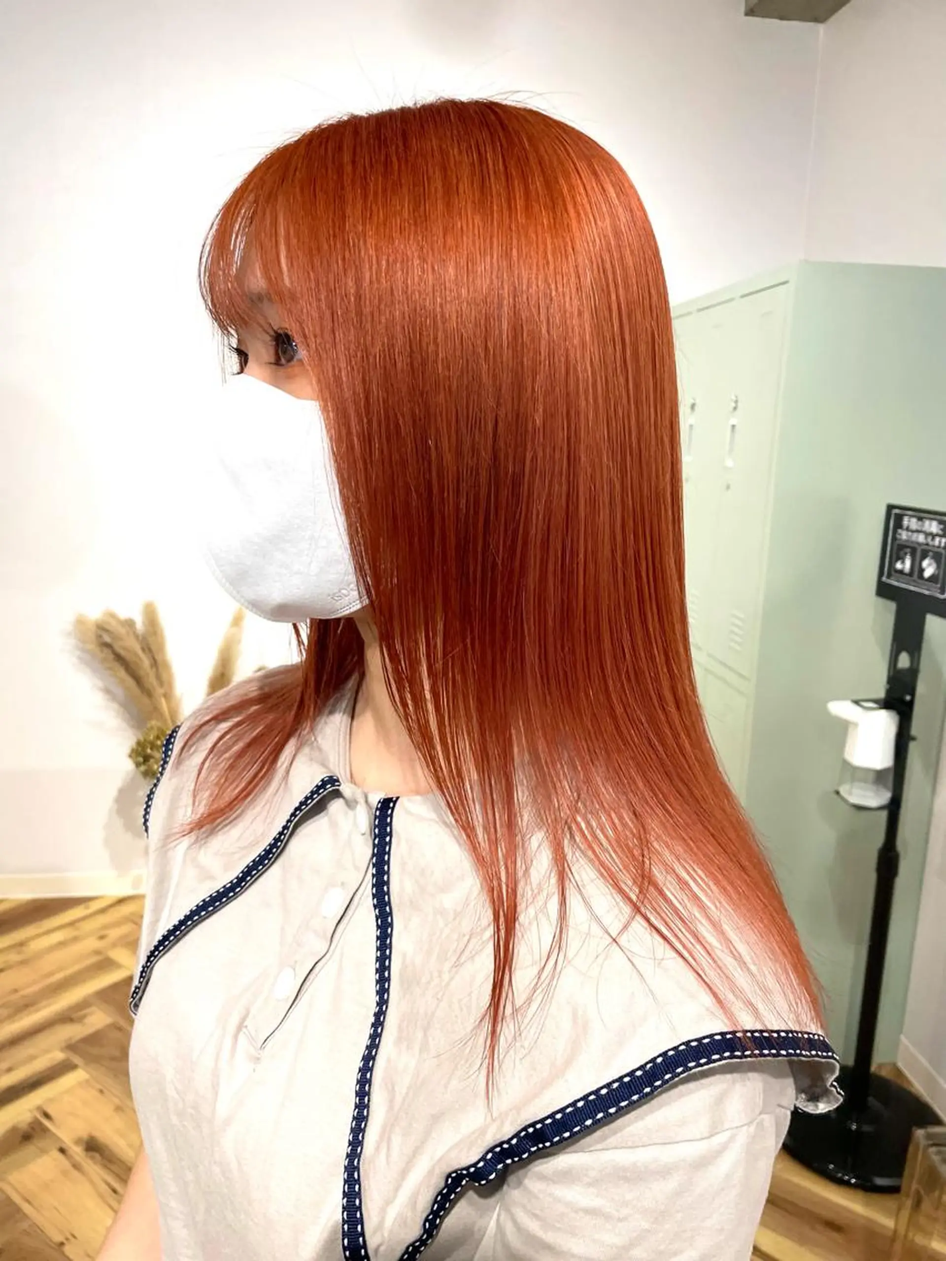 セミロング カラー オレンジ lani hair salon所属・SHOTO ハイトー ン/ブロンドカラーのヘアスタイル