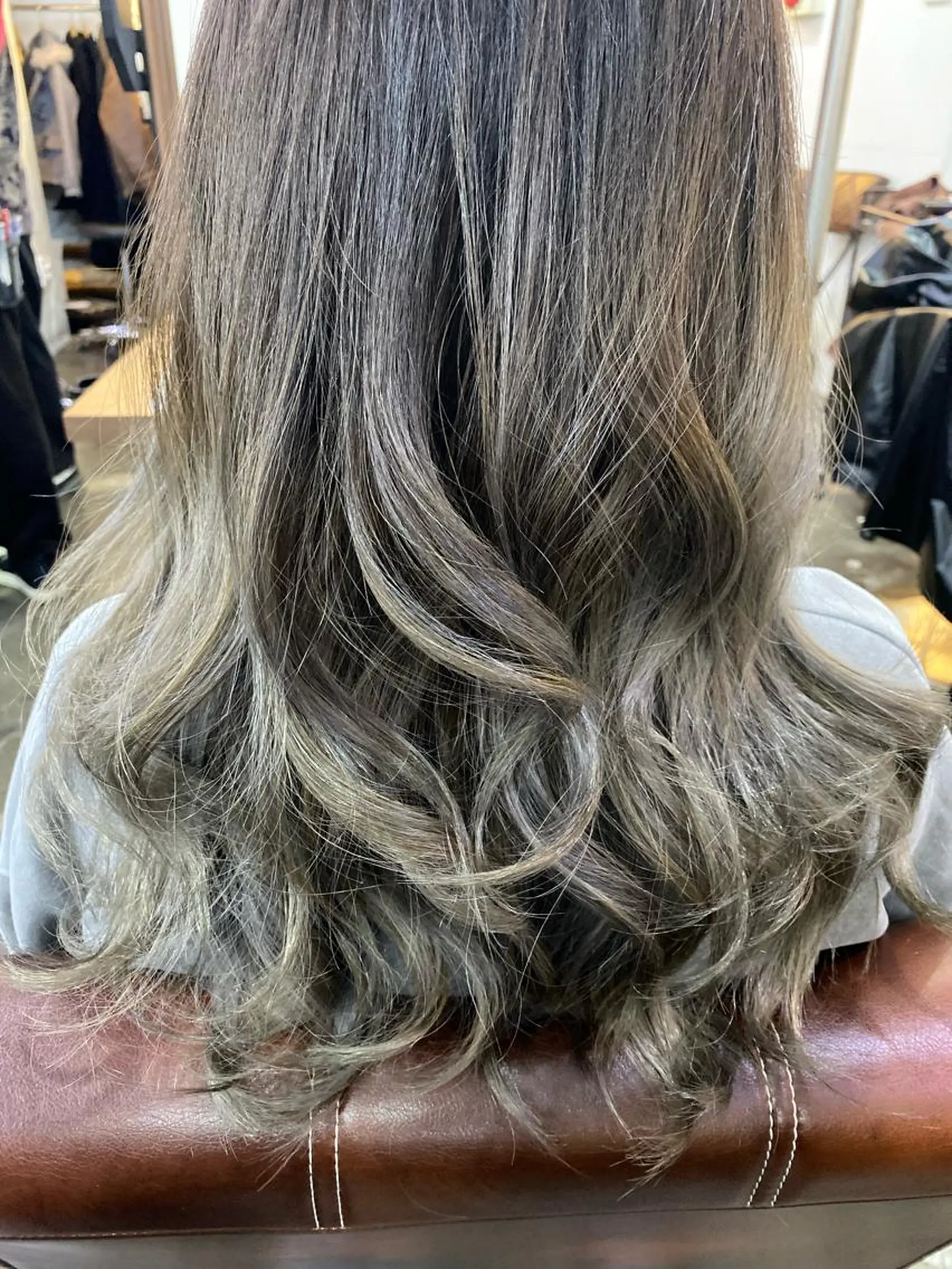 ロング カラー ヘアアレンジ 【艶髪×韓国風】 毛流れ職人 RYOのヘアスタイル