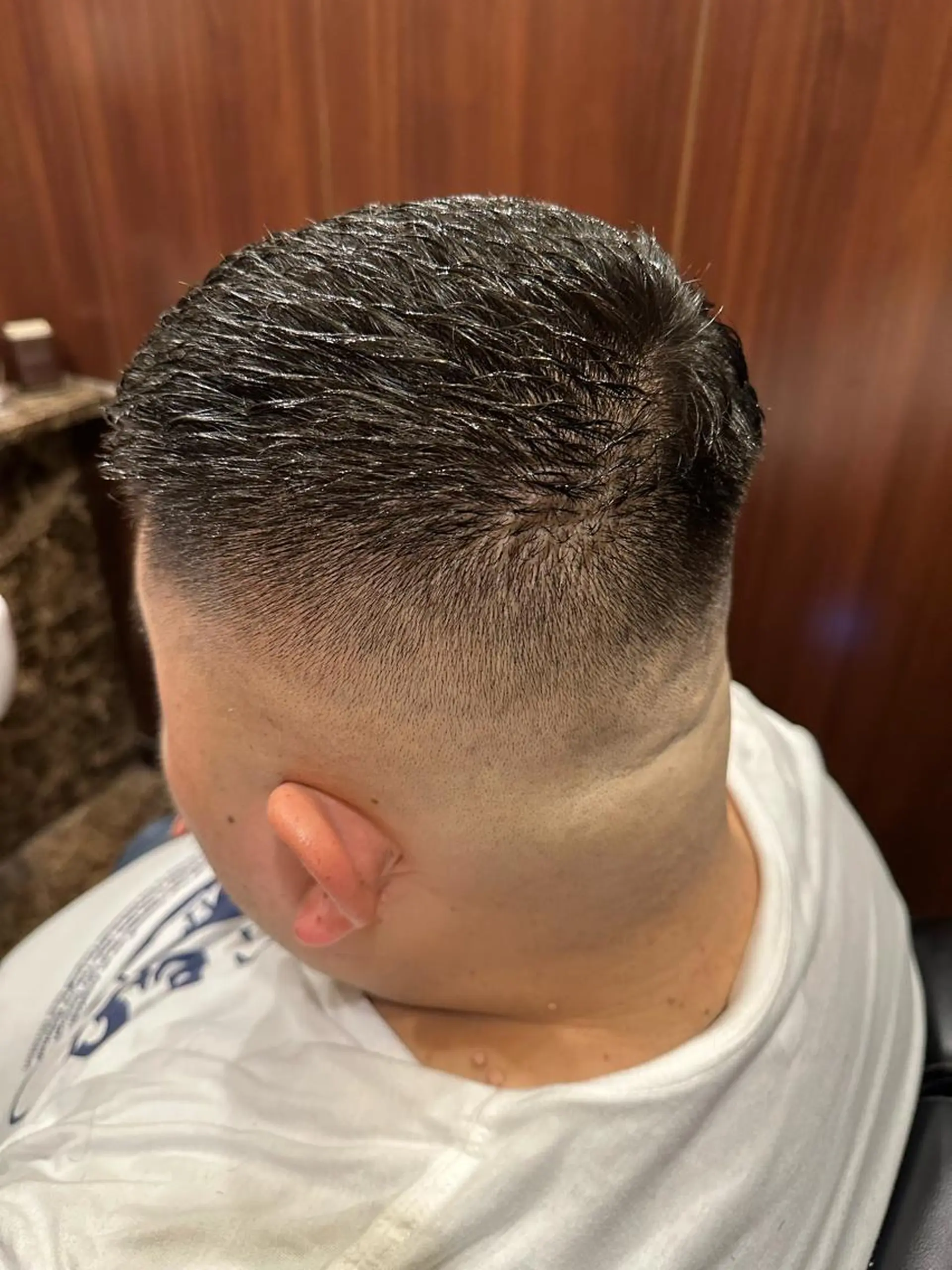 ショート パーマ メンズ 尾島 杏香のヘアスタイル