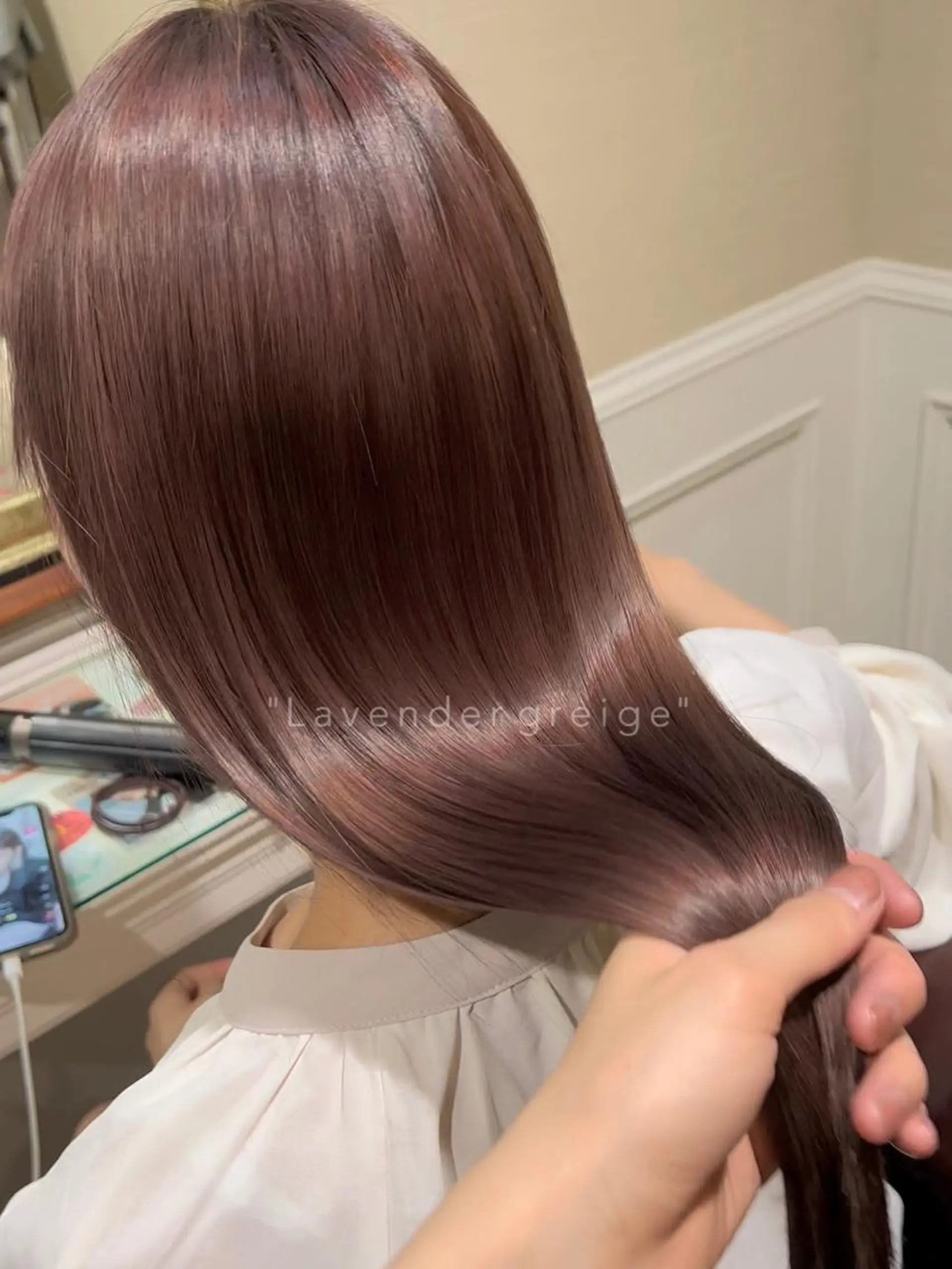 ロング カラー グレージュ ラベンダーカラー ラベンダーグレージュ ラベンダーグレー カット ヘアカラー トリートメント レイヤーカット／ 髪質改善✨山中優のヘアスタイル