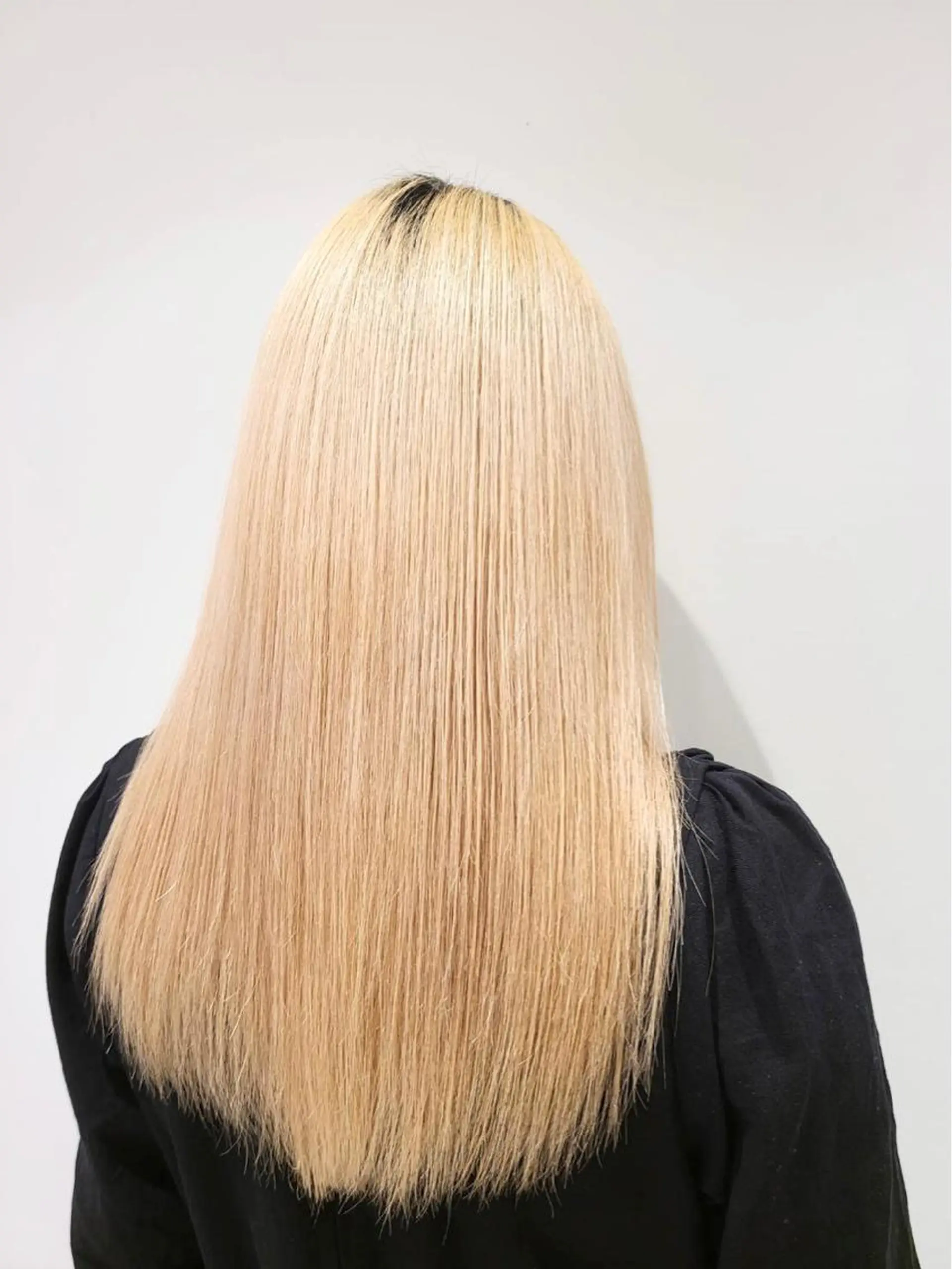 ロング カラー ハイトーン特化 川井優汰のヘアスタイル