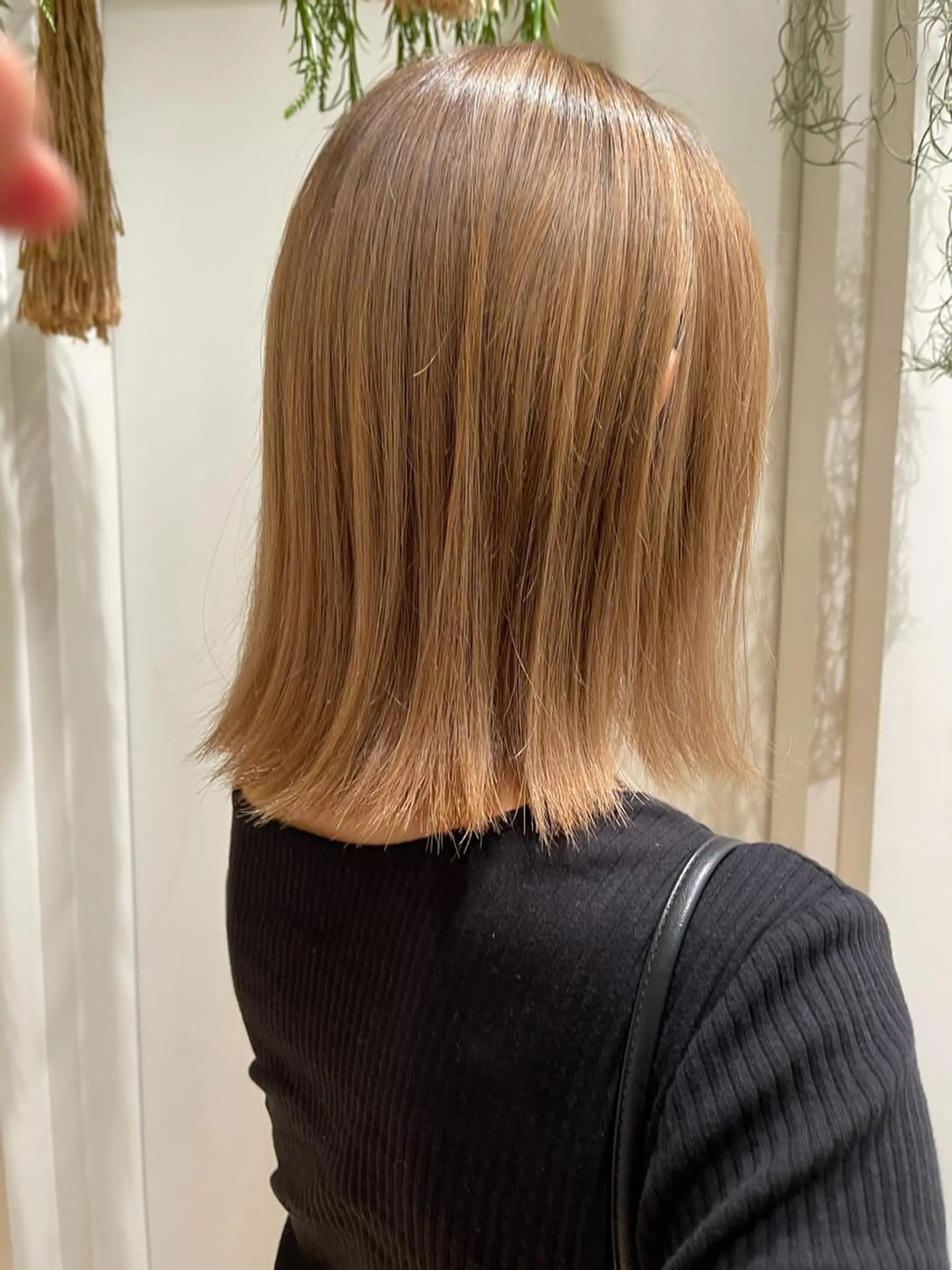 ミディアム カラー ハイトーンカラー ヘアカラー 蜂須賀🐝縮毛矯正 ストレートパーマのヘアスタイル