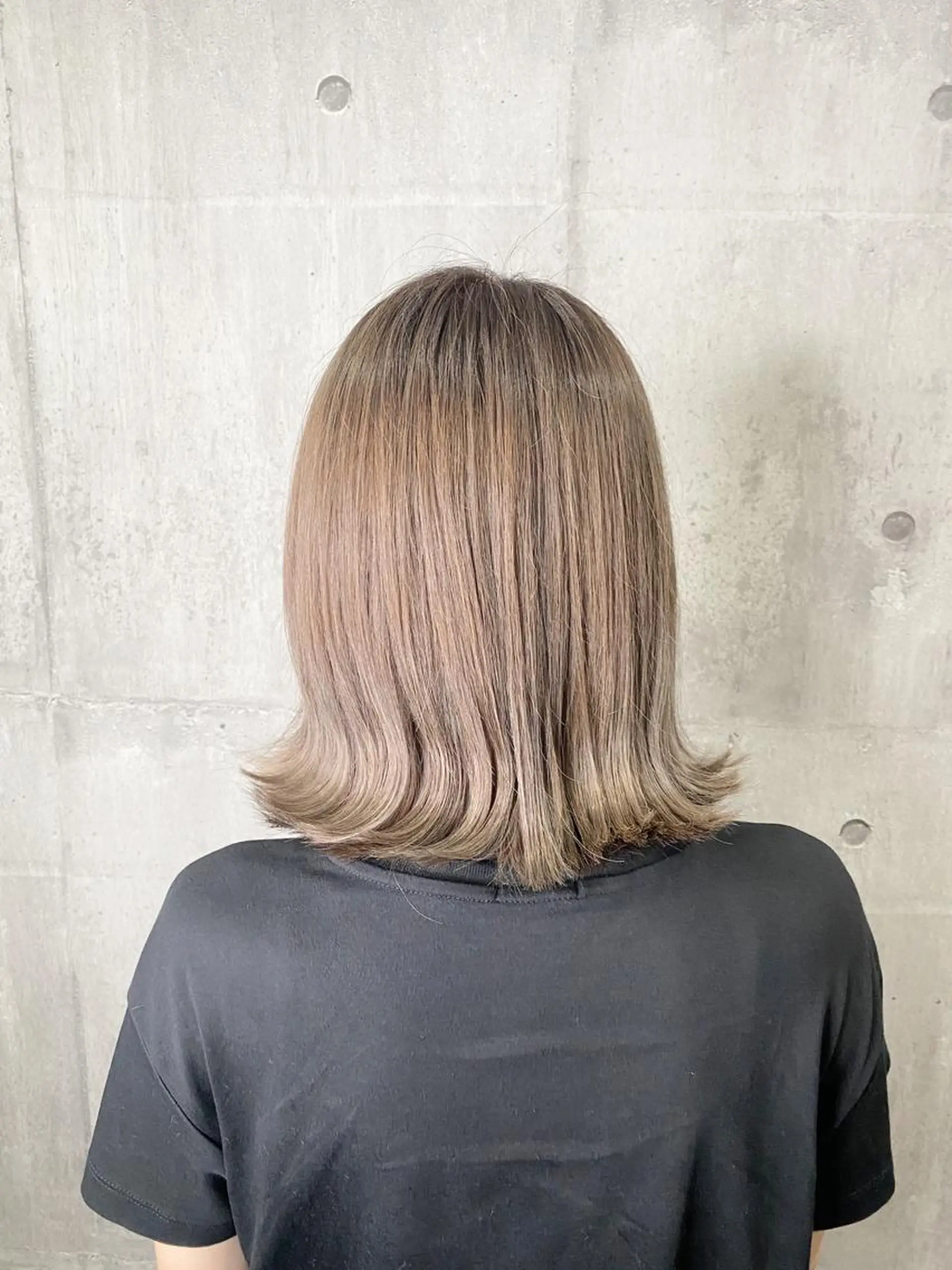 ミディアム supbytomee所属・カラー特化型サロン #SUP.のヘアスタイル