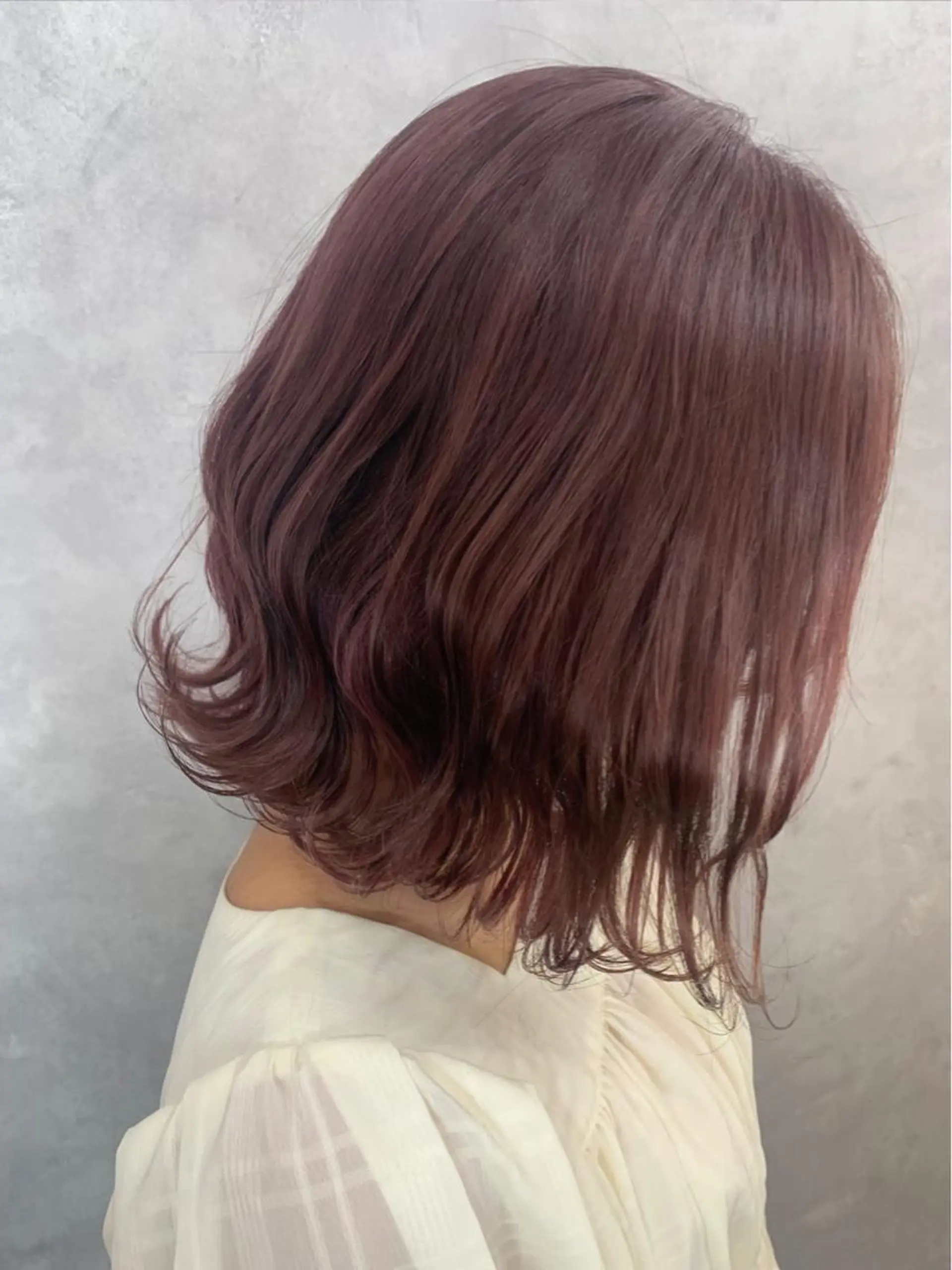 ミディアム カラー PANOLA下北沢 中川夢菜のヘアスタイル