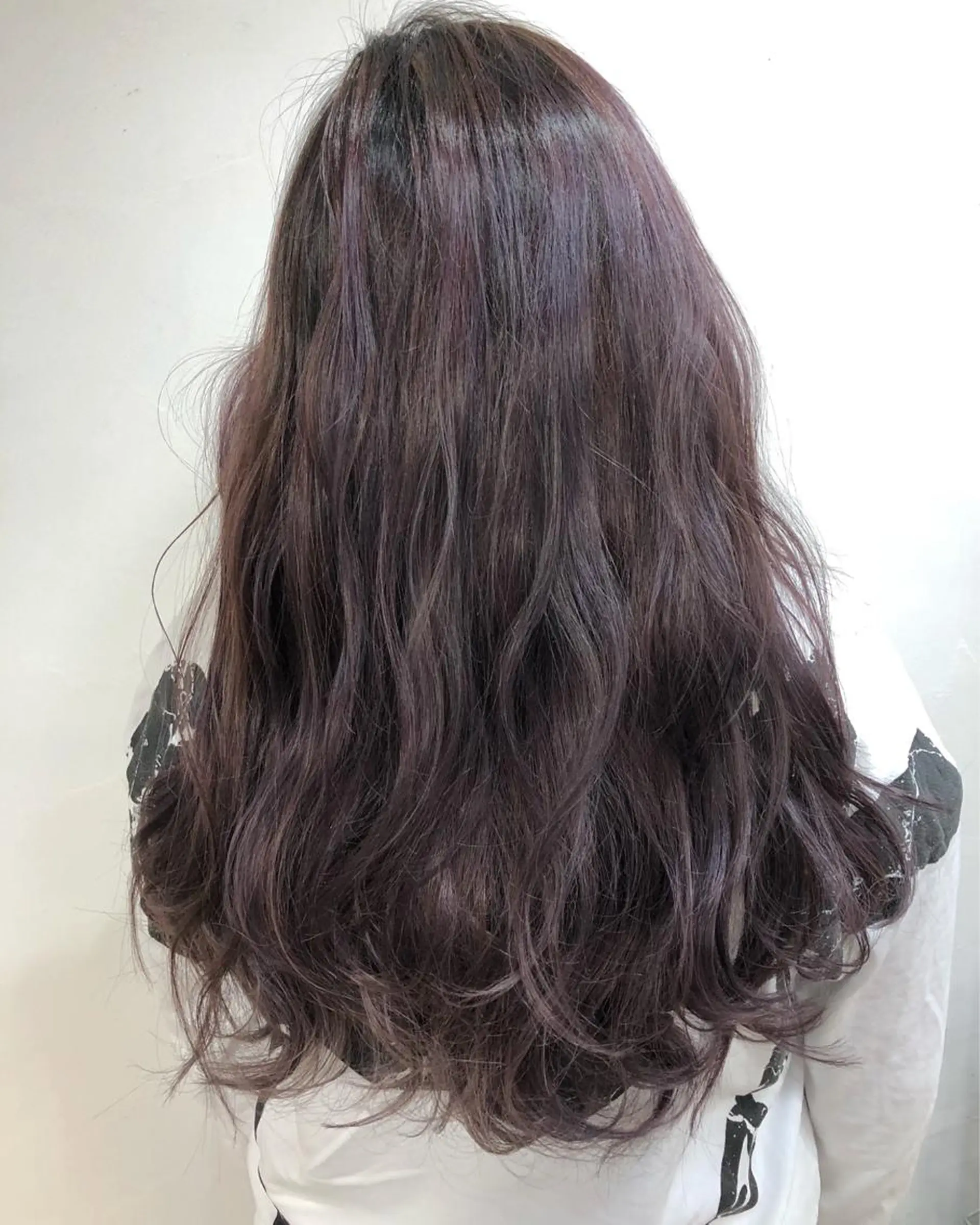 セミロング カラー ヘアアレンジ アッシュ ラベンダーカラー ラベンダーアッシュ 遠藤 拓馬のヘアスタイル